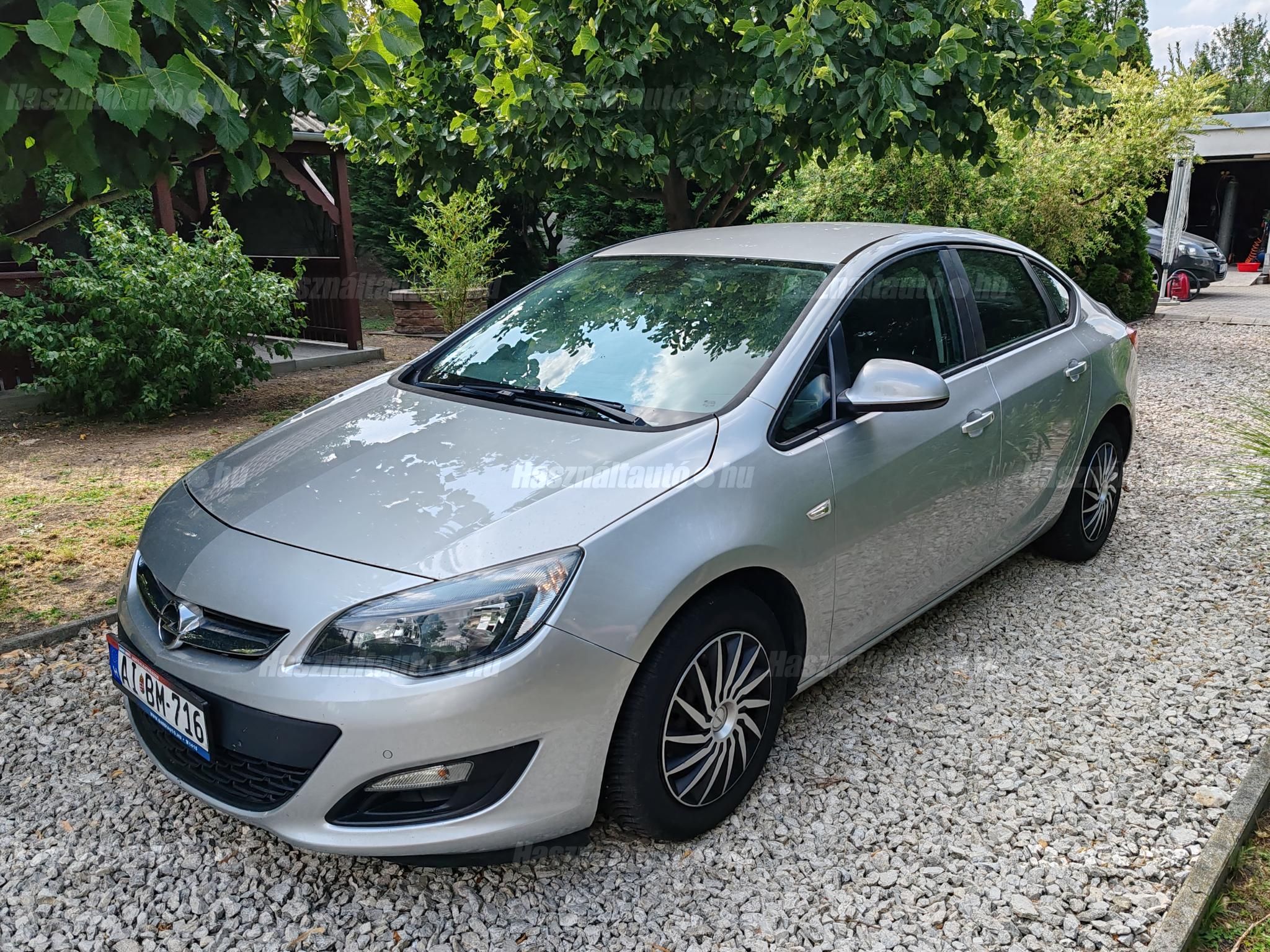 OPEL ASTRA J 2013/2 - 1