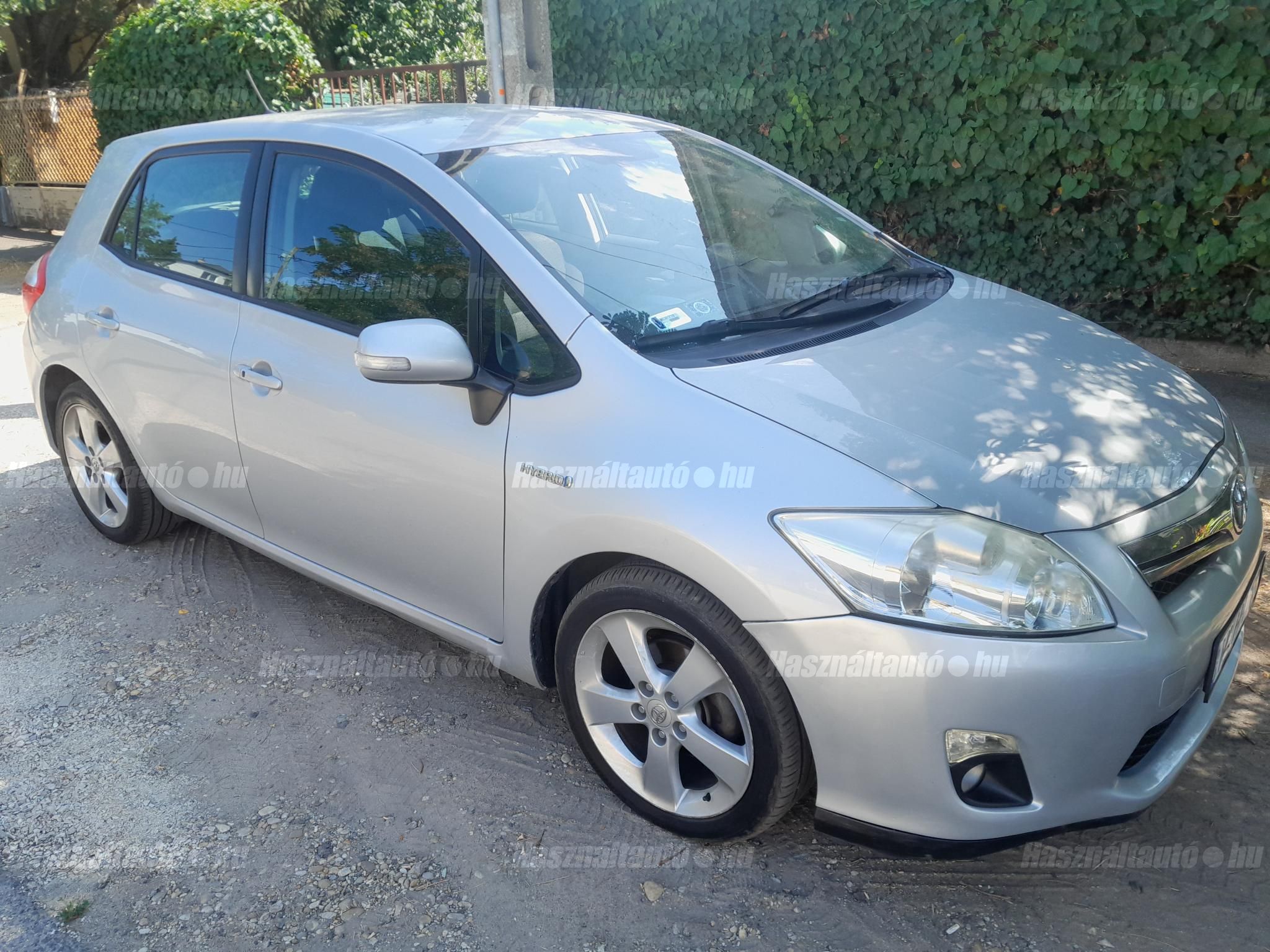 TOYOTA AURIS 2012/4 - 1