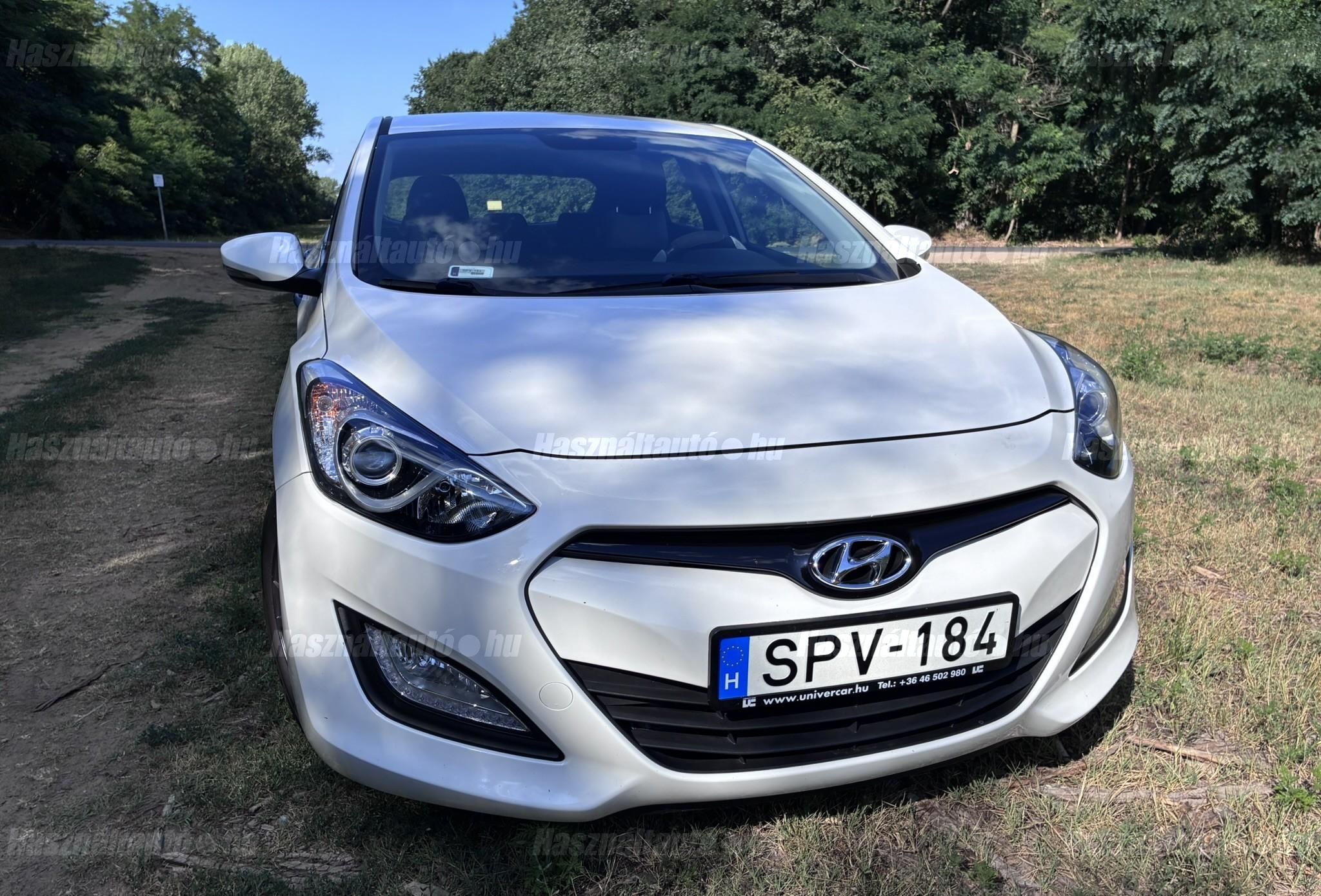 HYUNDAI I30 2015/4 - 1