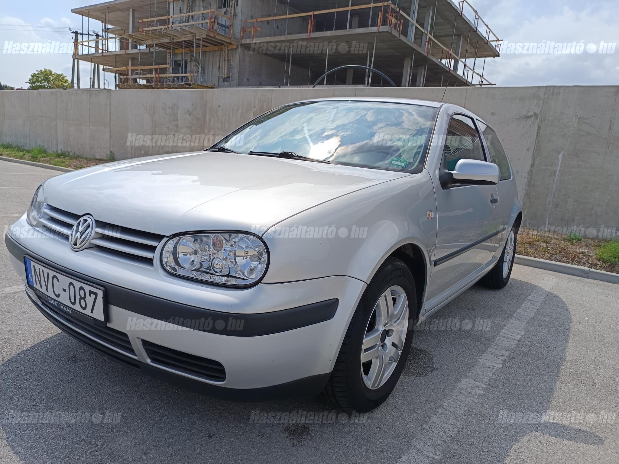 VOLKSWAGEN GOLF IV 2002/3 - 1