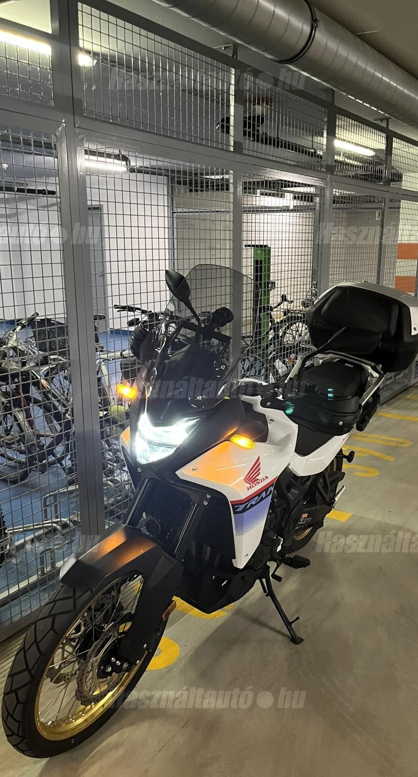 HONDA XL 750 2024/7 - 1