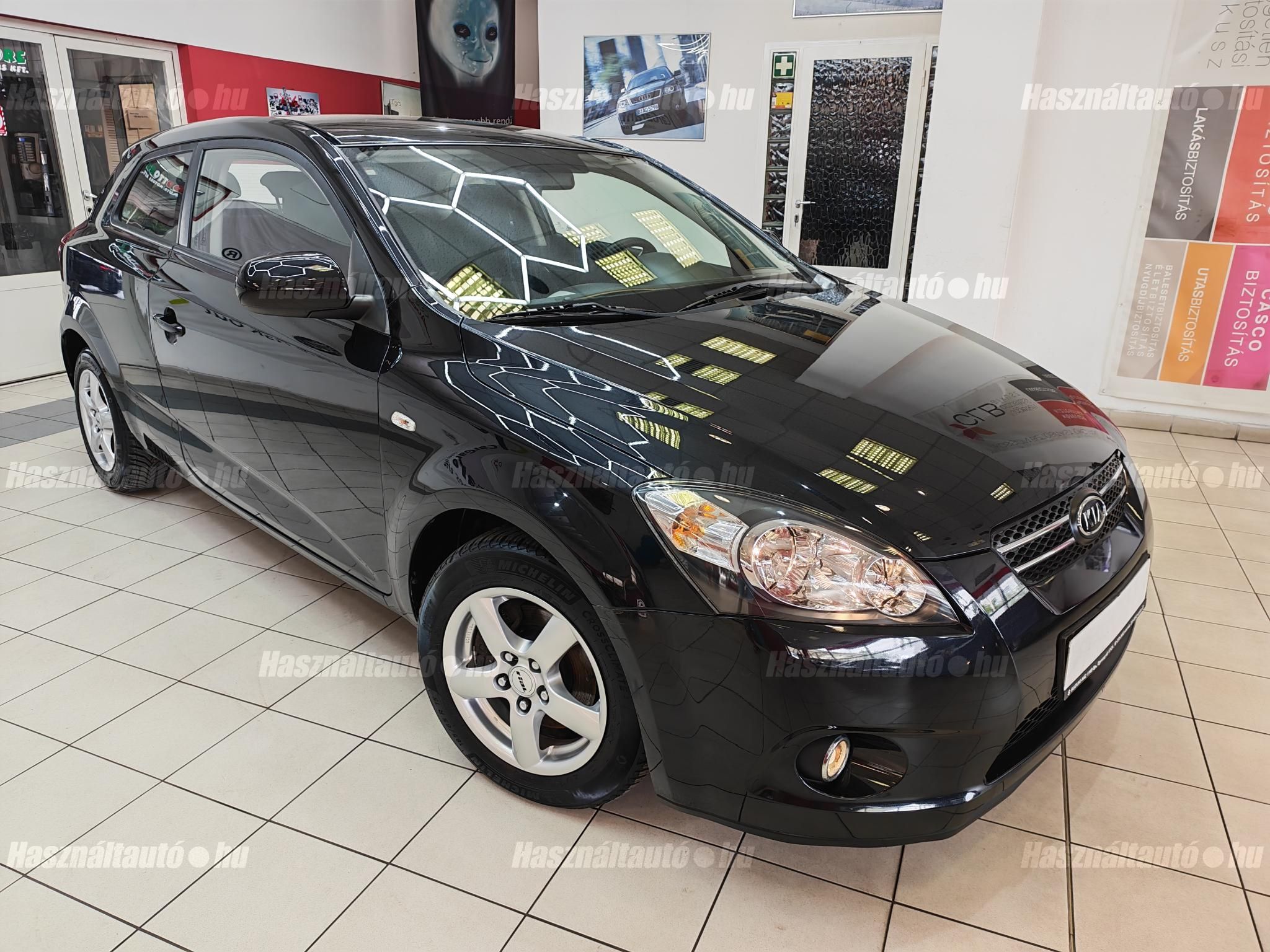 KIA PRO CEE'D 2010/4 - 1