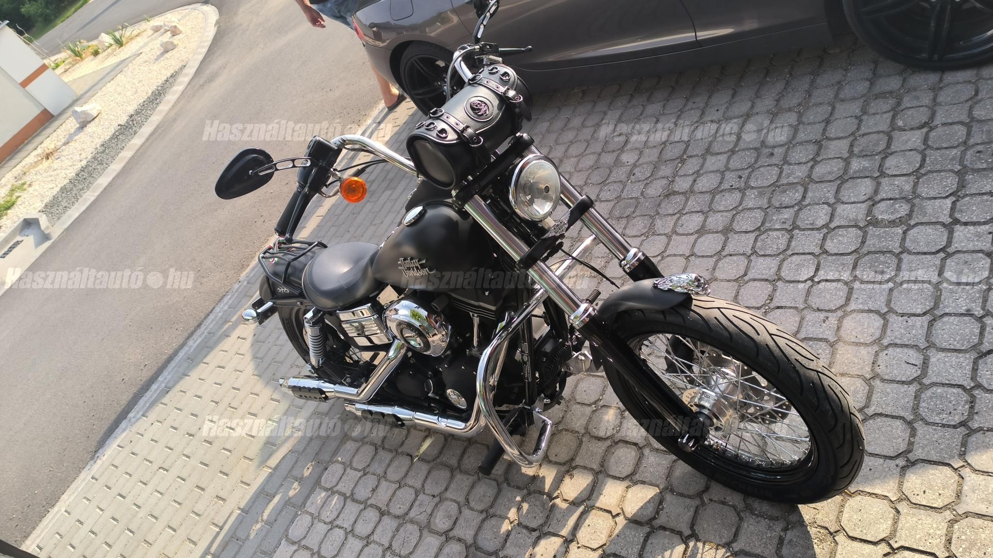 HARLEY-DAVIDSON DYNA STREET BOB 2012/10 - 1