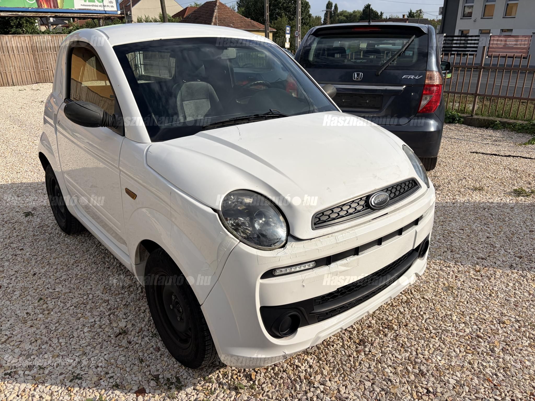 MICROCAR DUÉ 2018/8 - 1