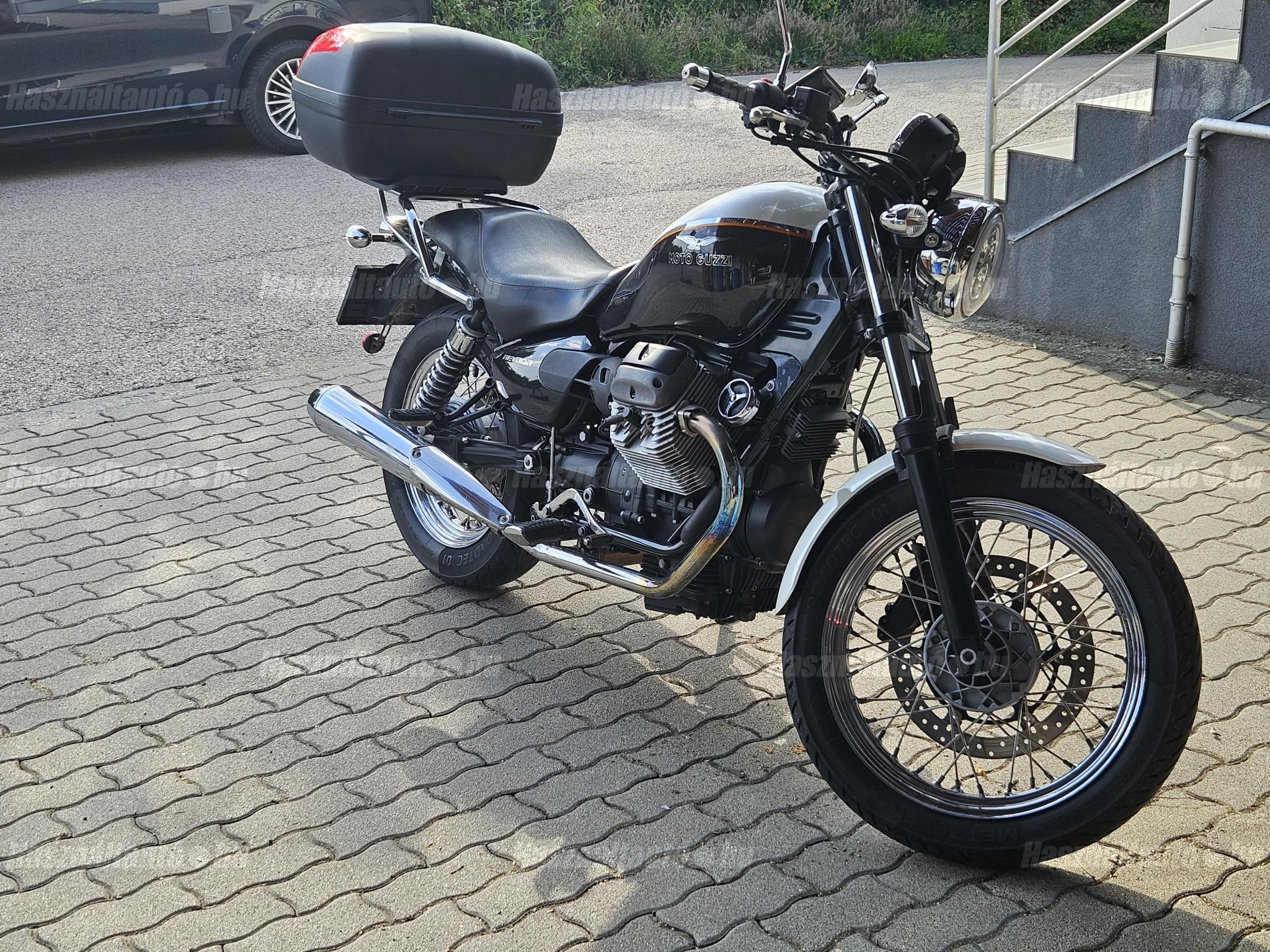 MOTO GUZZI NEVADA CLASSIC ANNIVERSARIO 2010/7 - 1