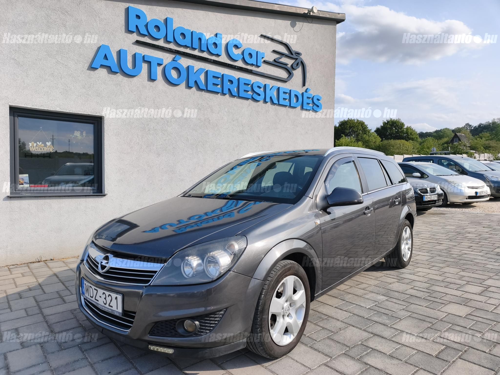OPEL ASTRA H 2012/8 - 1