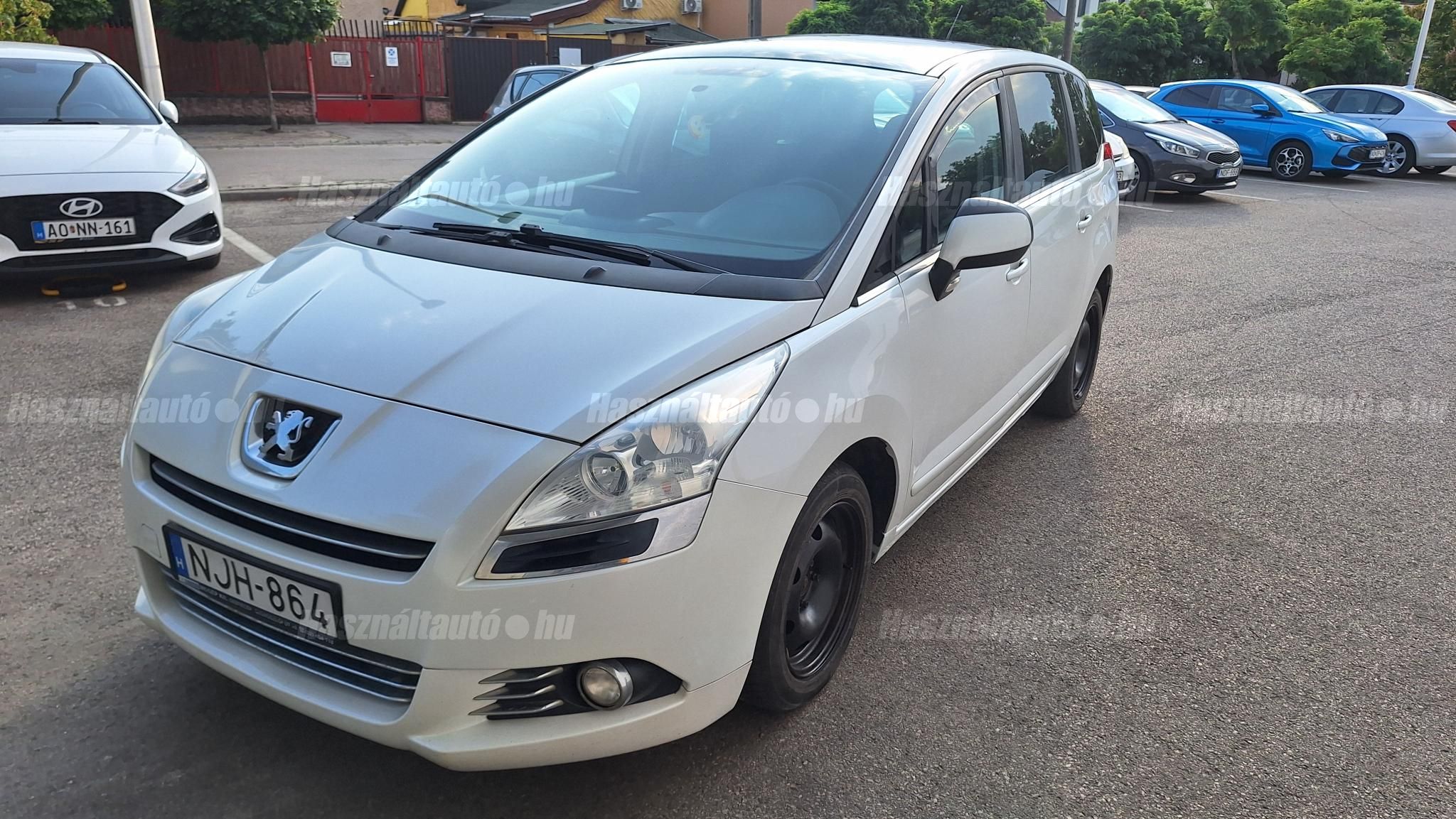 PEUGEOT 5008 2010/3 - 1