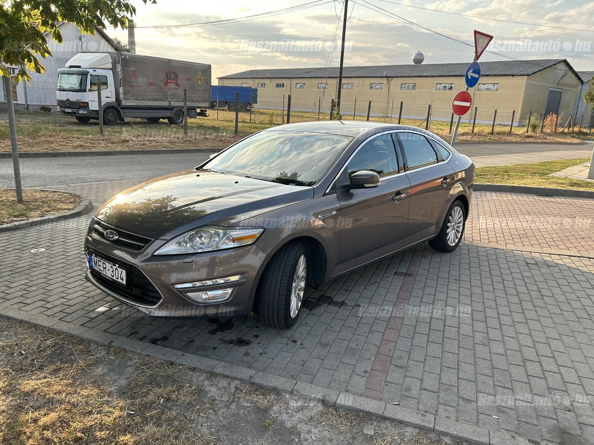 FORD MONDEO 2012/10 - 1