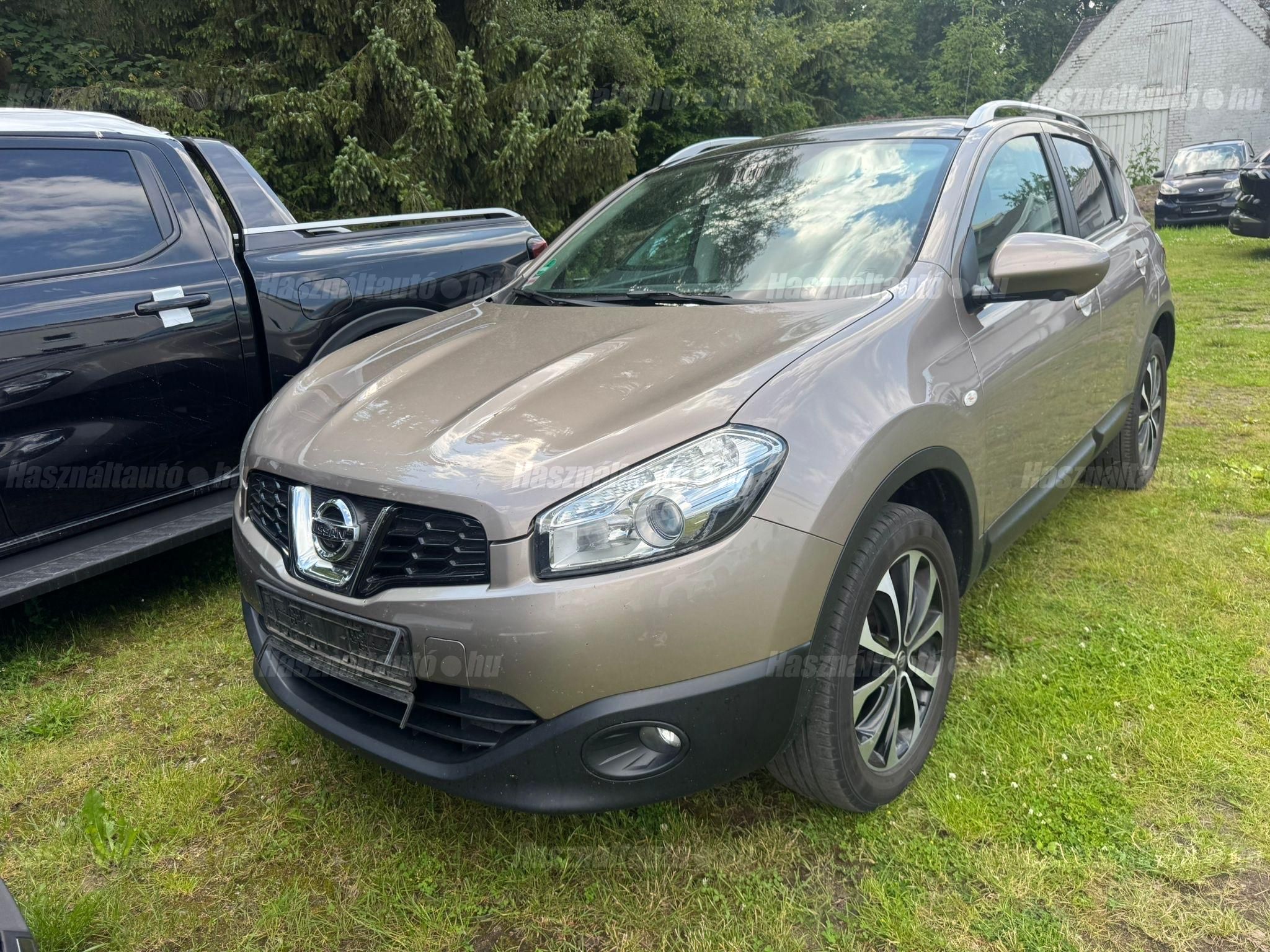 NISSAN QASHQAI 2012/3 - 1