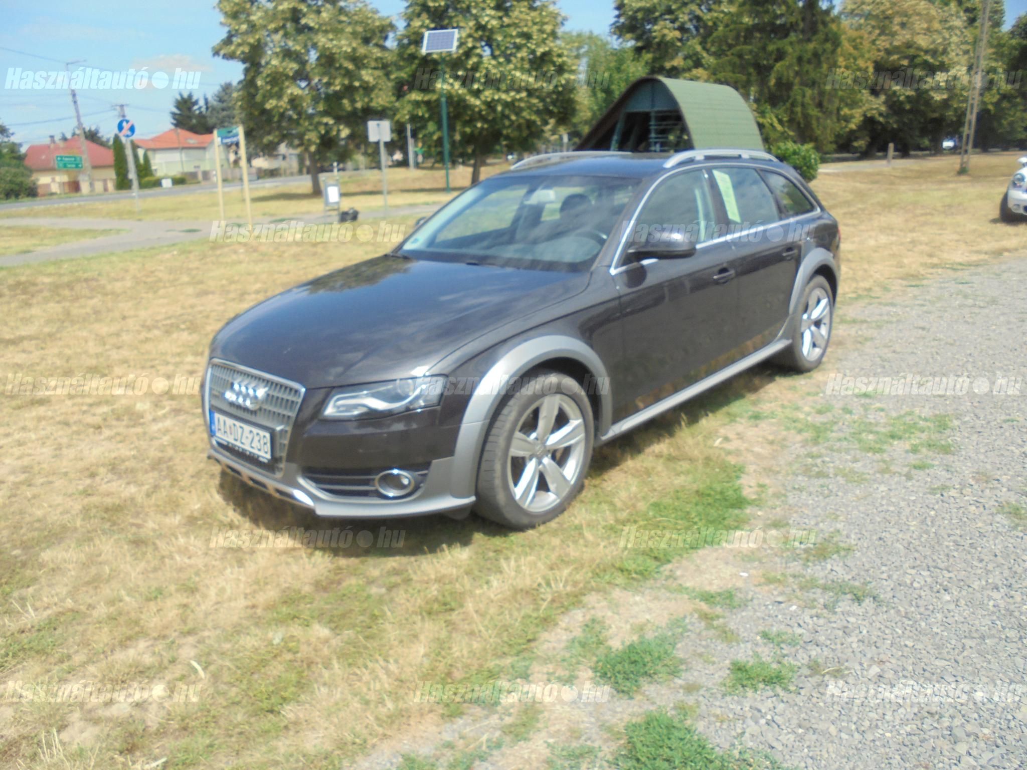 AUDI A4 ALLROAD 2010/7 - 1