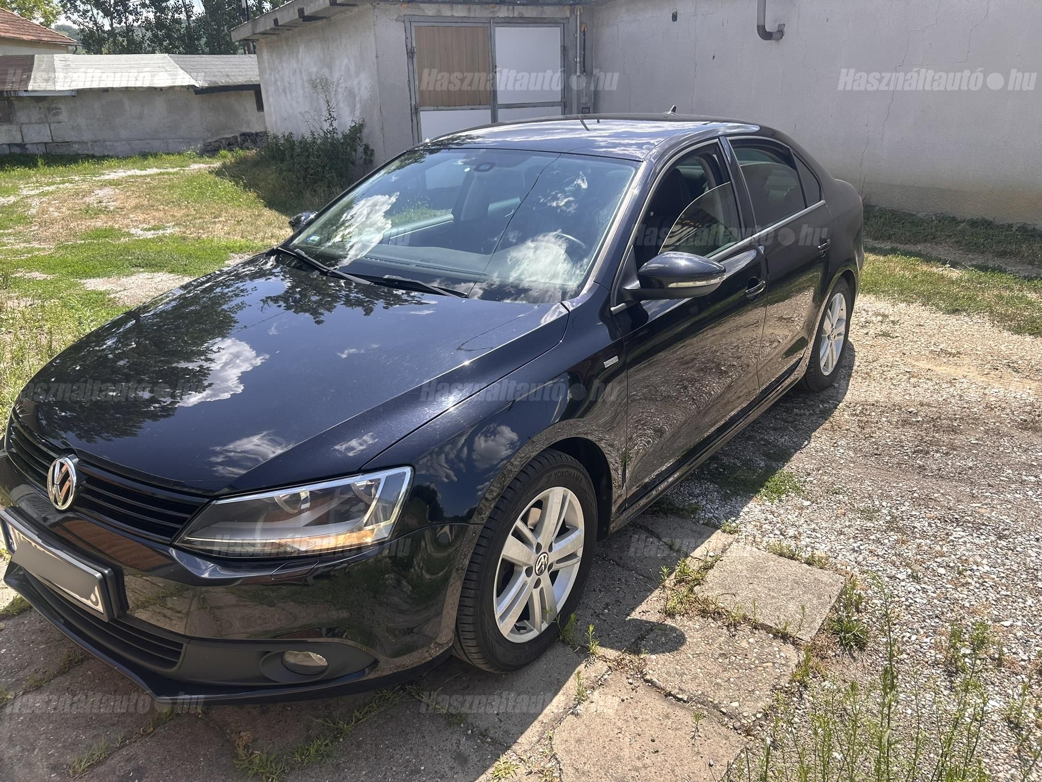 VOLKSWAGEN JETTA VI 2012/10 - 1