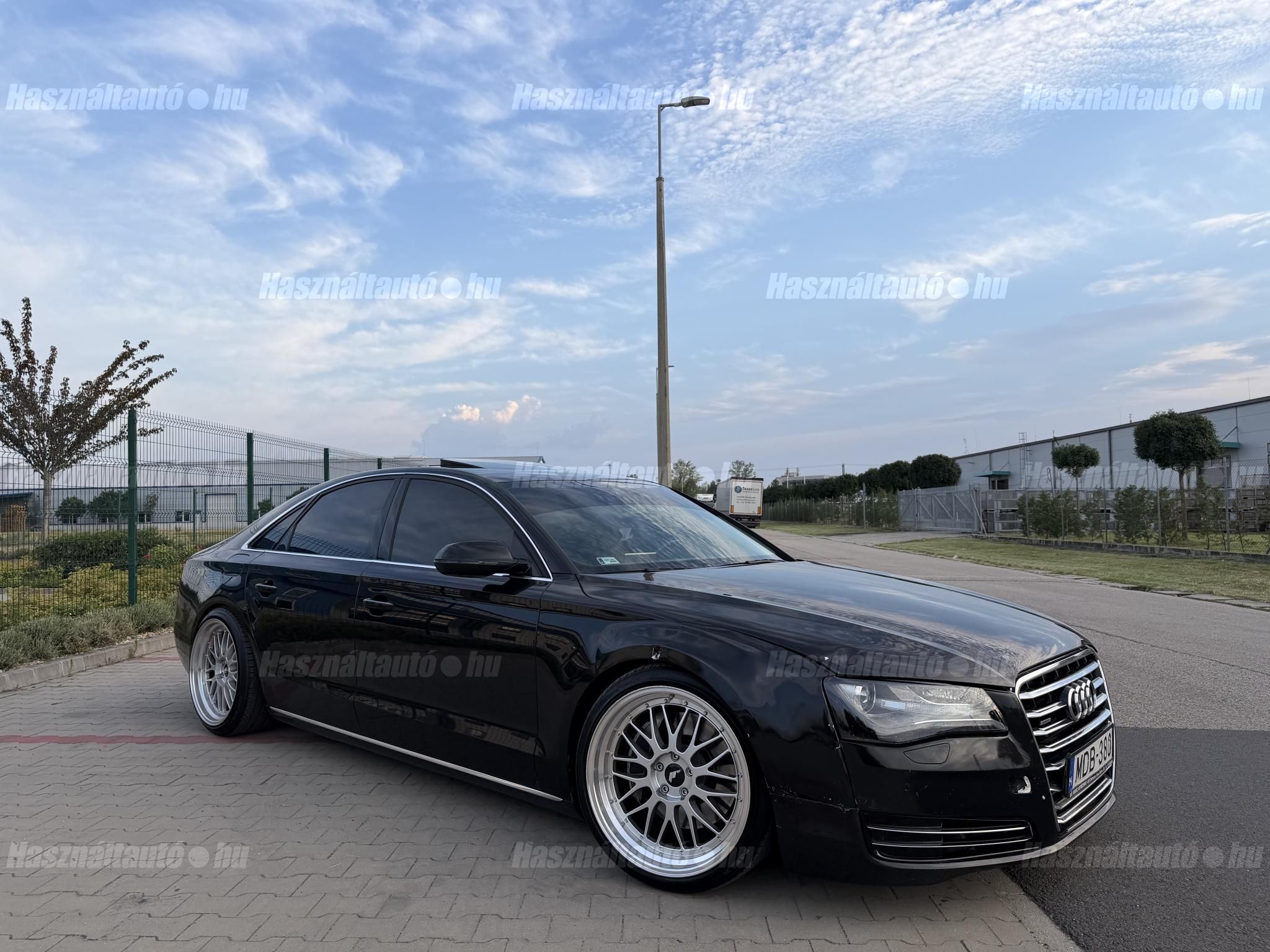 AUDI A8 2012/4 - 1
