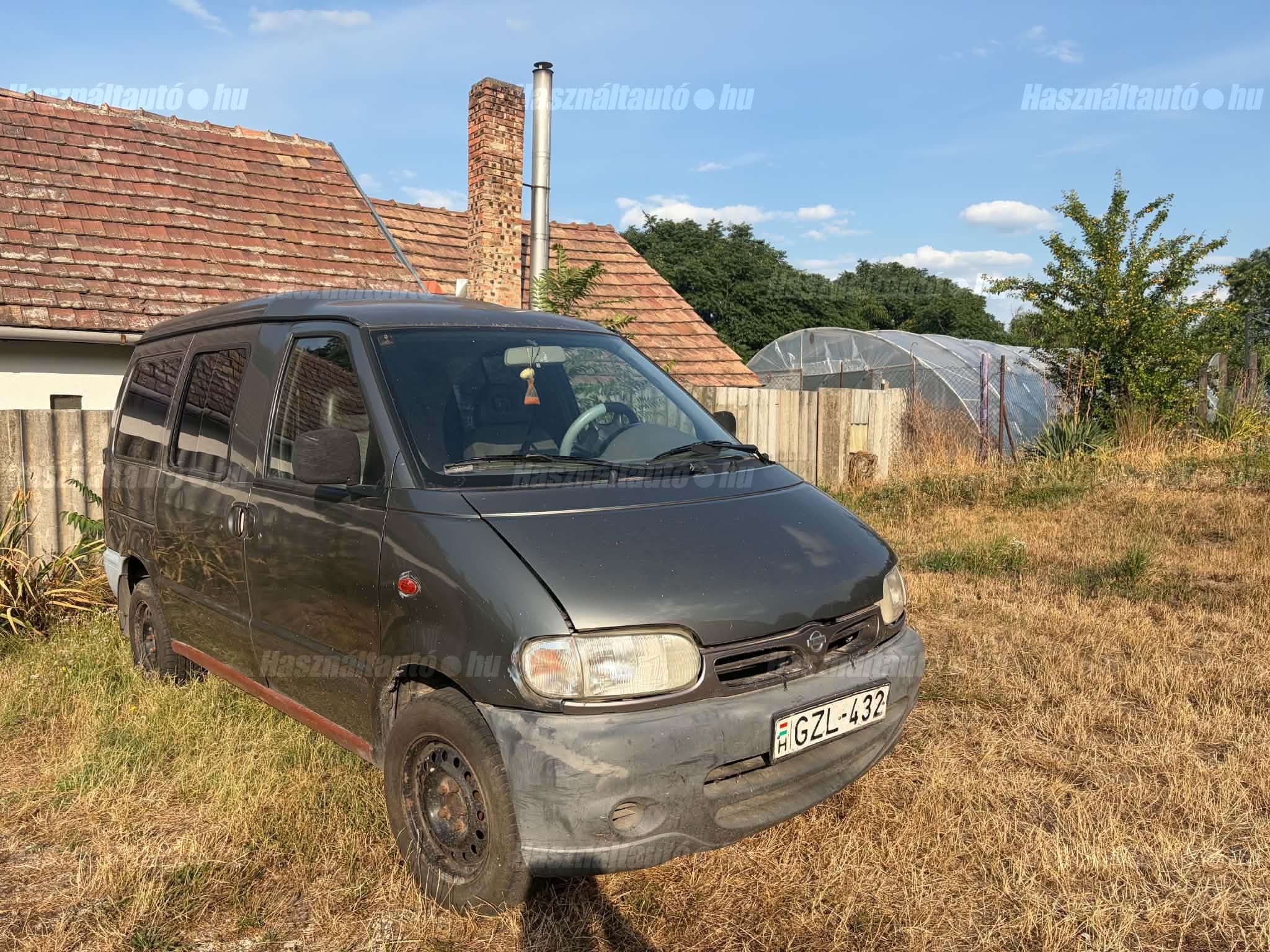 NISSAN CARGO 1999 - 1