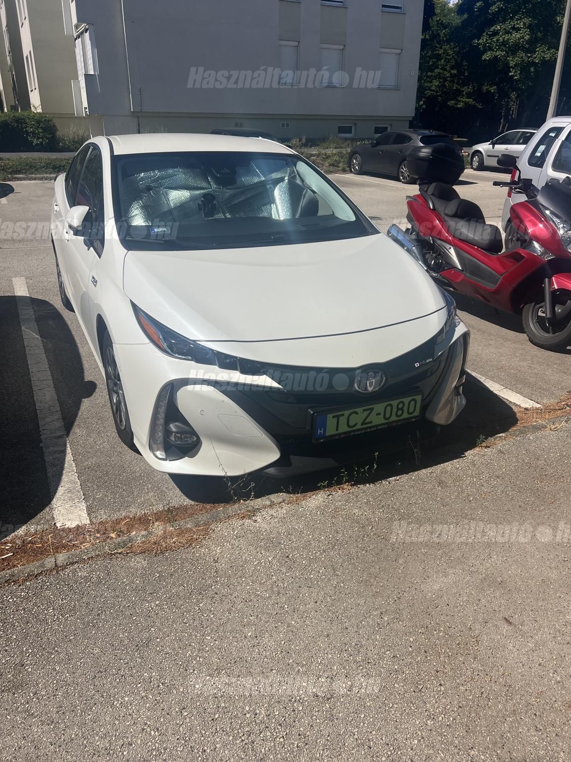 TOYOTA PRIUS PLUG-IN 2019/1 - 1