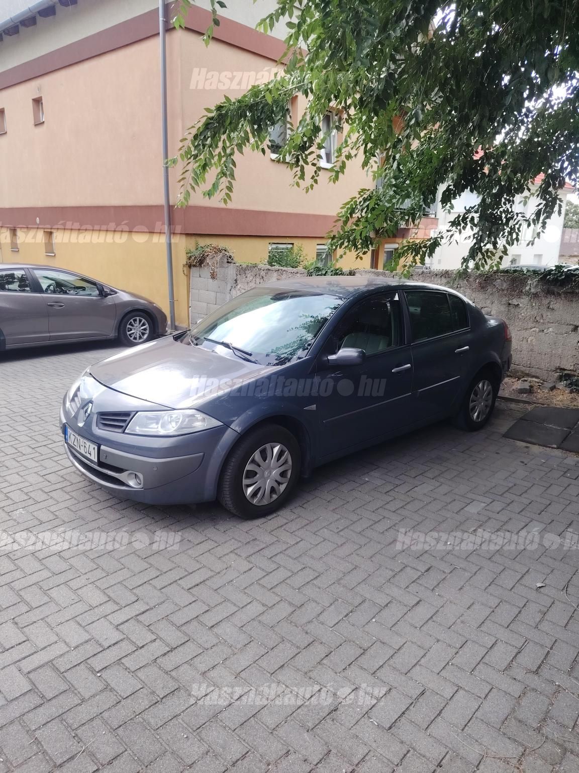 RENAULT MEGANE 2007/6 - 1