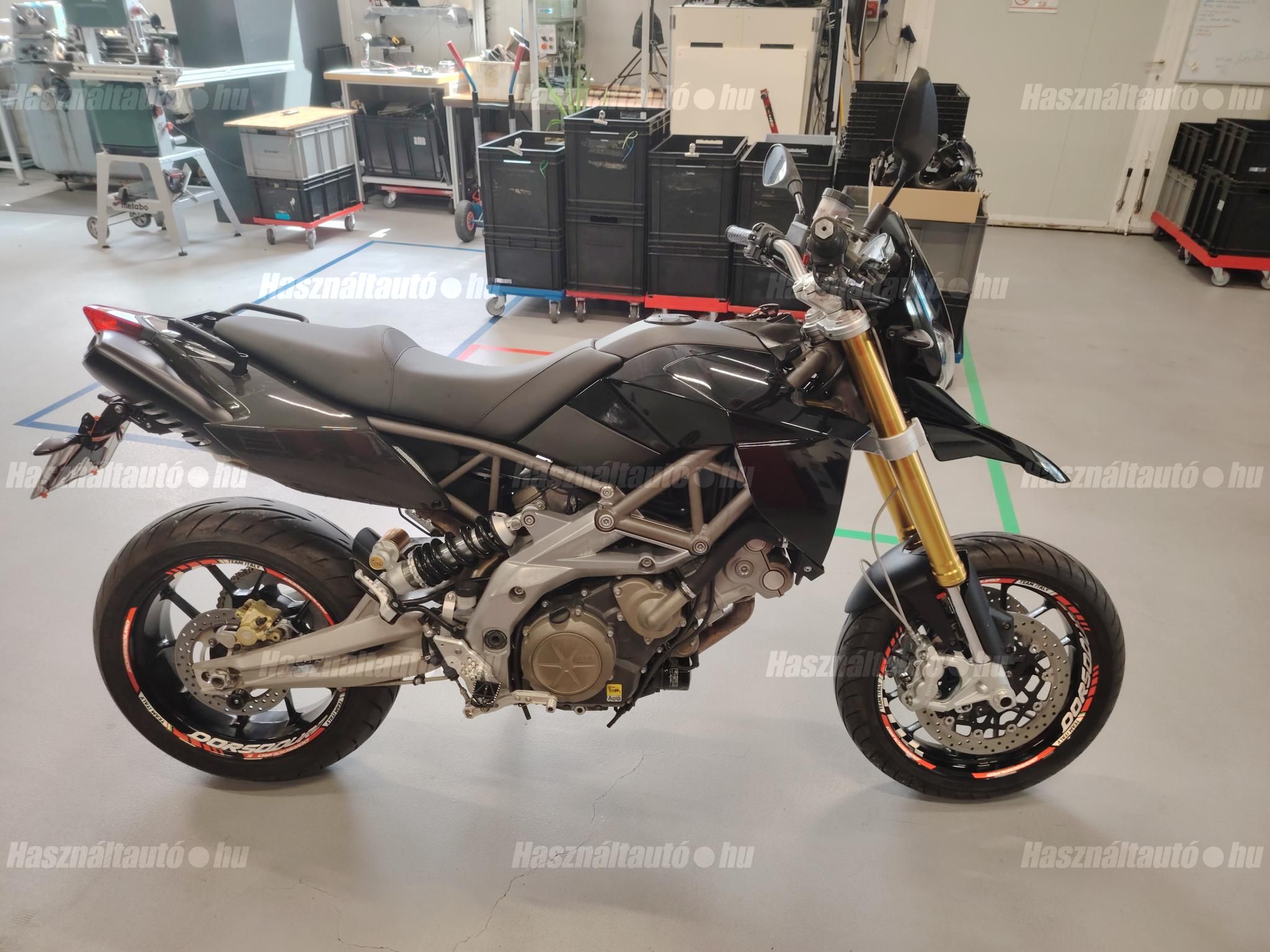 APRILIA DORSODURO 2010 - 1