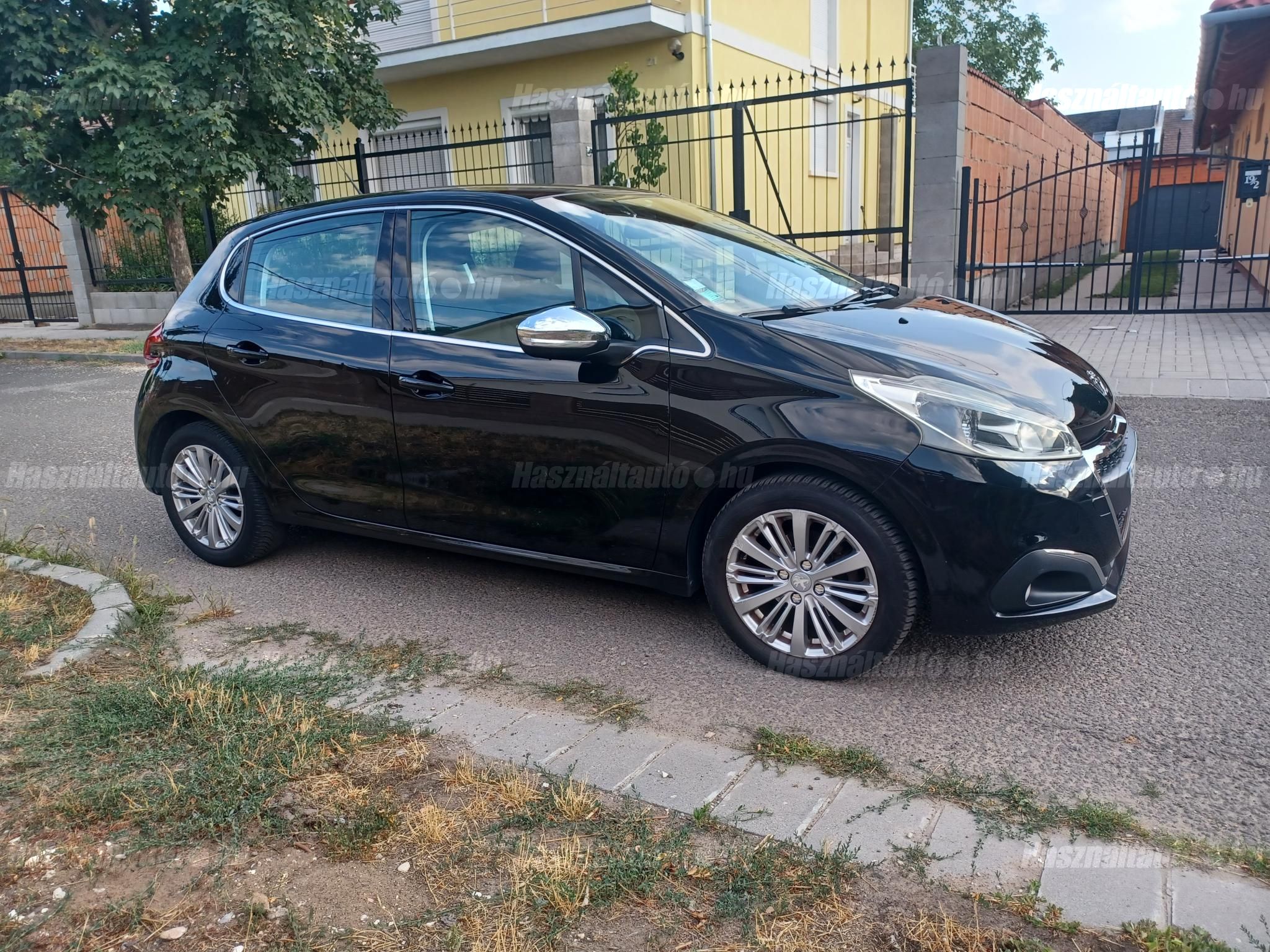 PEUGEOT 208 2015/6 - 1