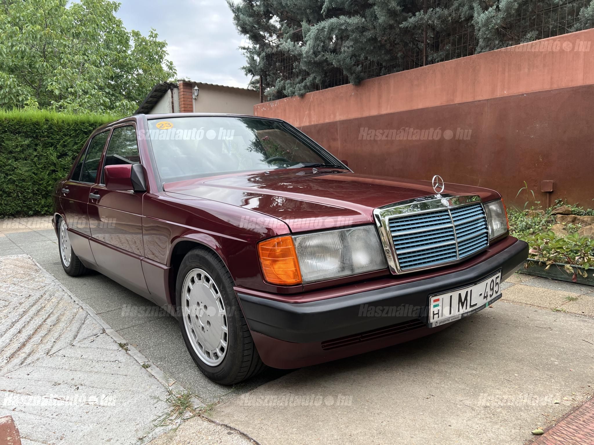 MERCEDES-BENZ 190 1992/3 - 1