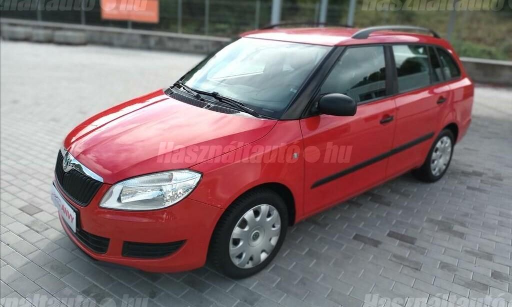 SKODA FABIA 2011 - 1