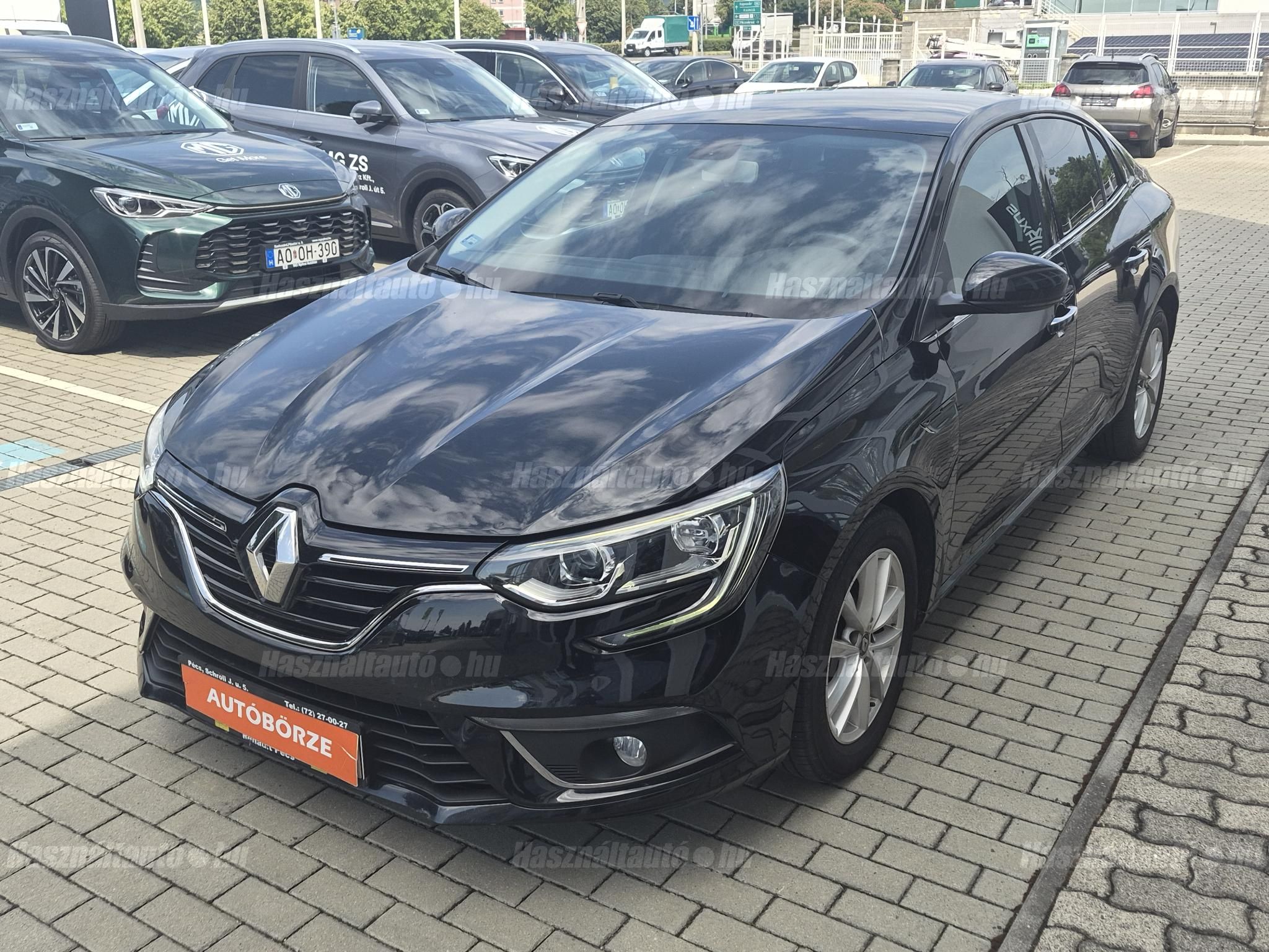 RENAULT MEGANE 2018/6 - 1