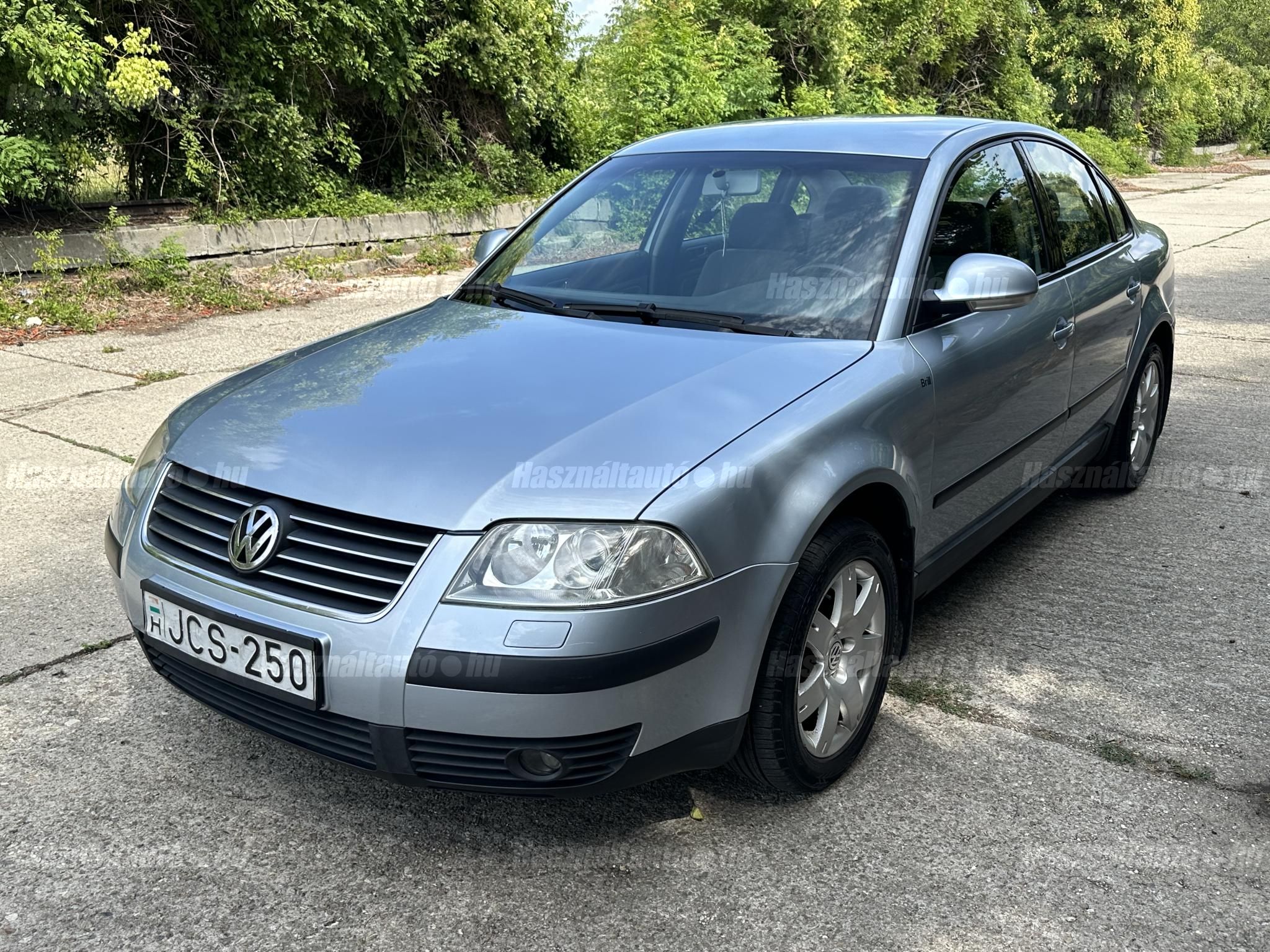VOLKSWAGEN PASSAT 2004/4 - 1