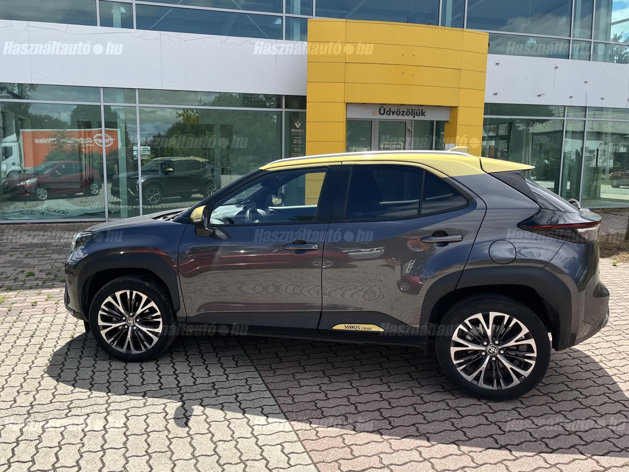 TOYOTA YARIS CROSS 2023/4 - 1