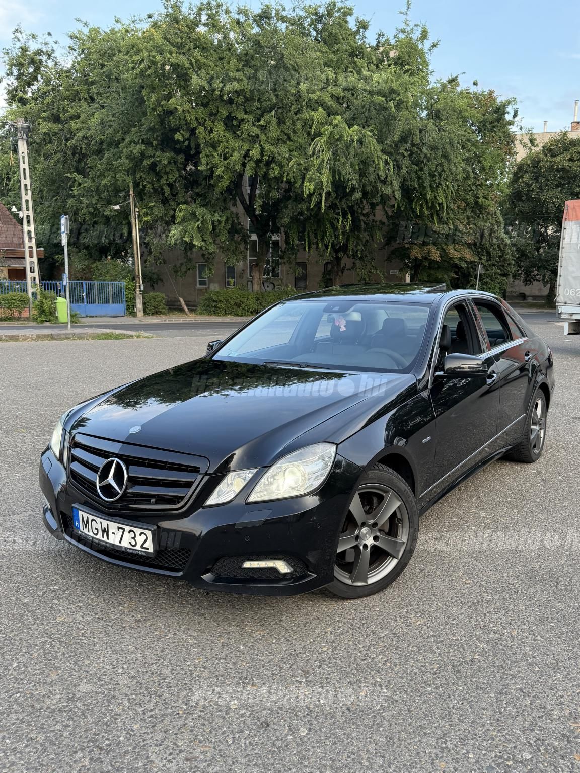 MERCEDES-BENZ E 300 2010/6 - 1
