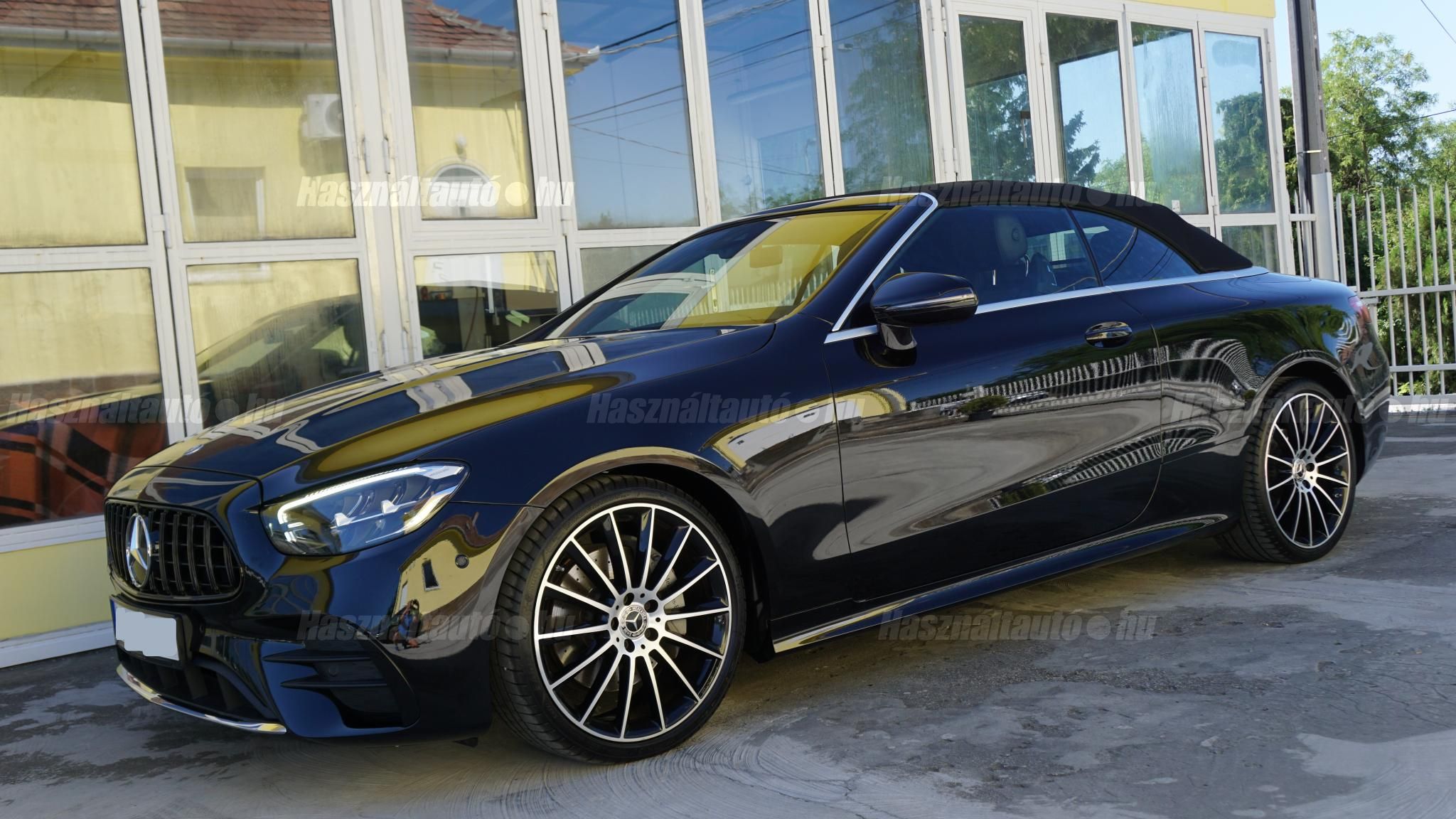 MERCEDES-BENZ E 220 2021/11 - 1