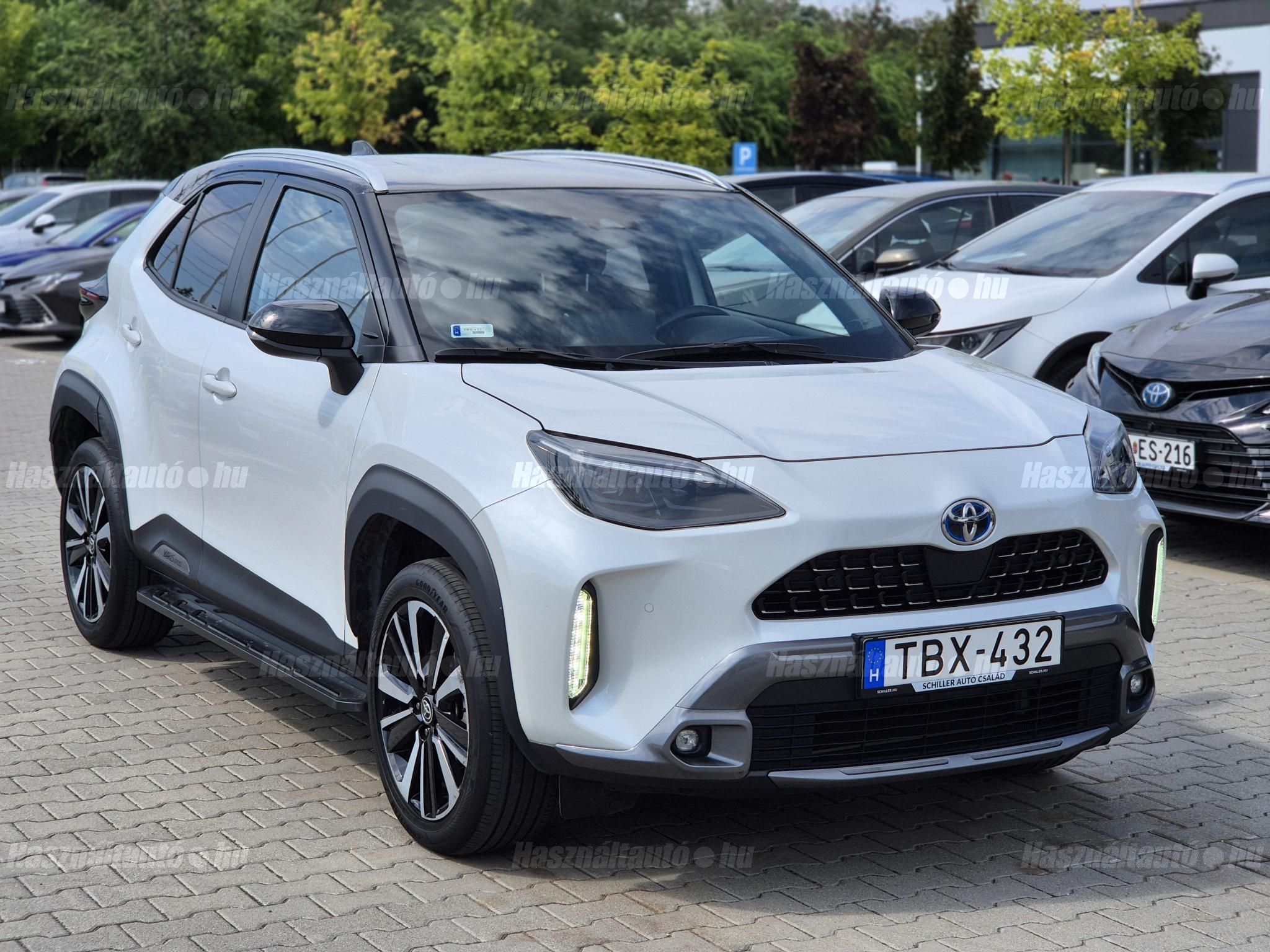 TOYOTA YARIS CROSS 2022/2 - 1