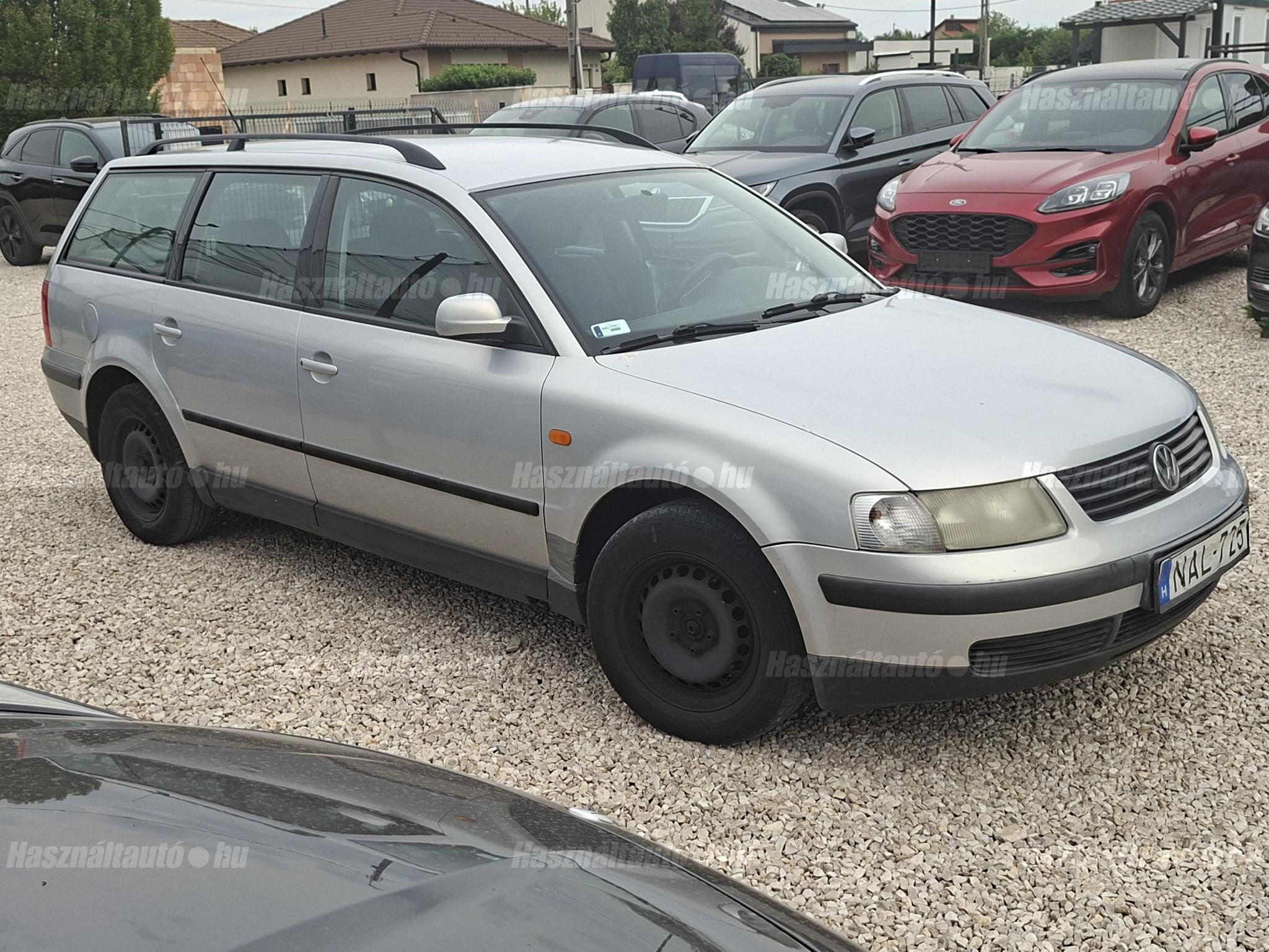 VOLKSWAGEN PASSAT 1997/5 - 1