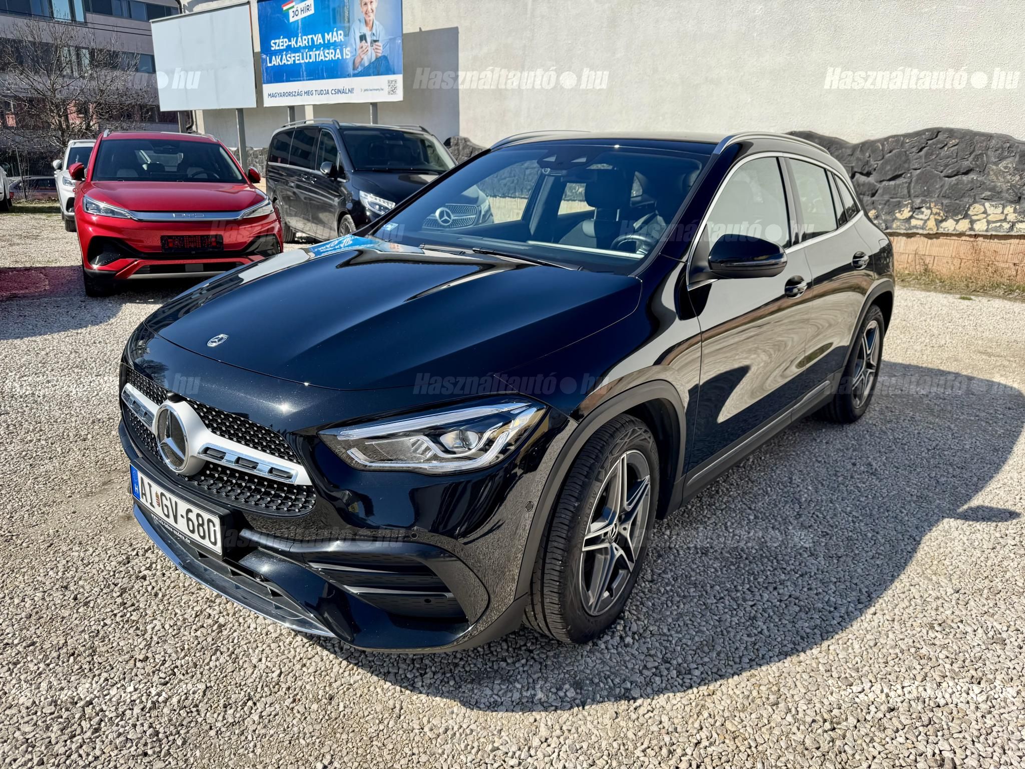 MERCEDES-BENZ GLA 180 2023/4 - 1