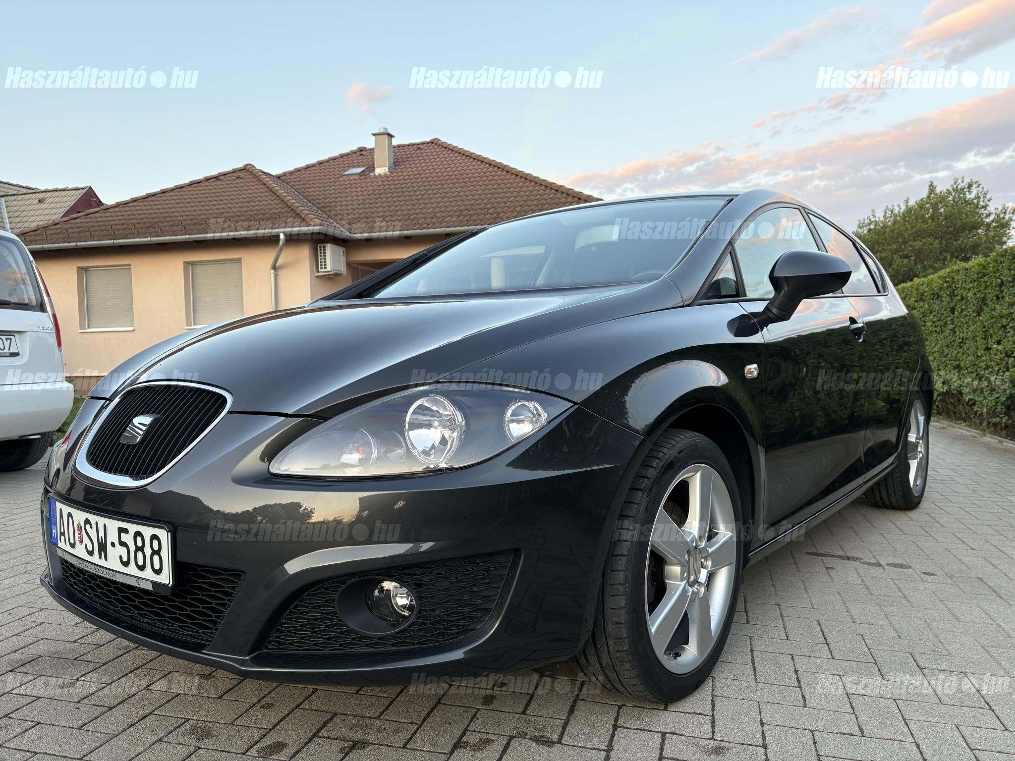 SEAT LEON 2011/6 - 1