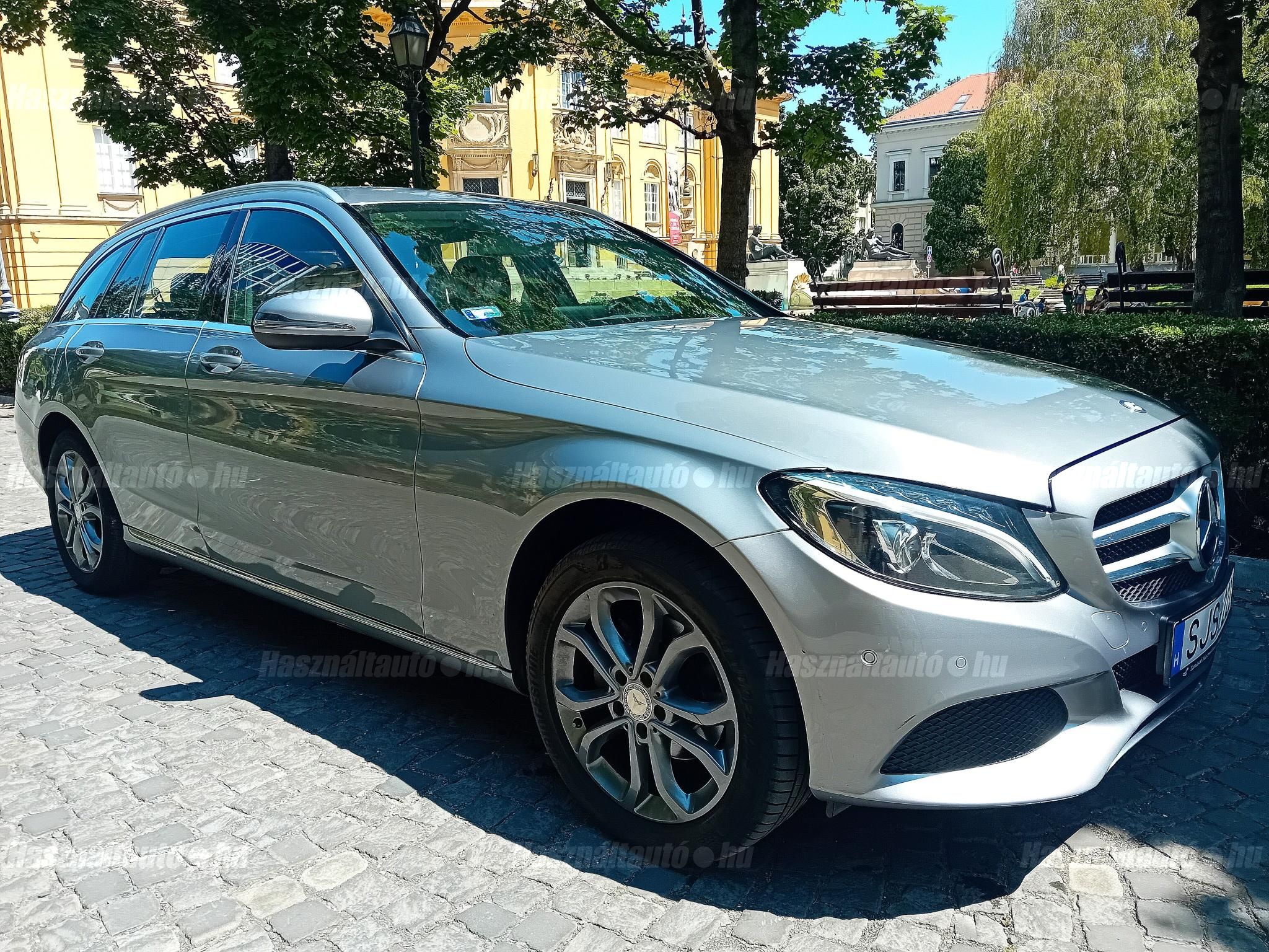 MERCEDES-BENZ C-OSZTÁLY 2016/5 - 1