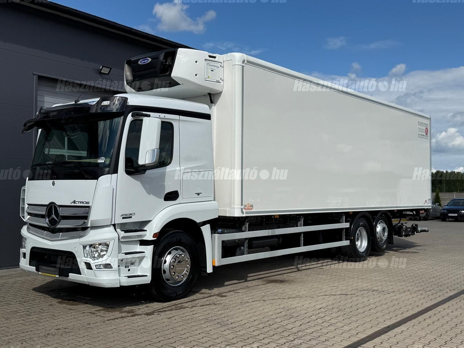 MERCEDES-BENZ 2018/5 - 1