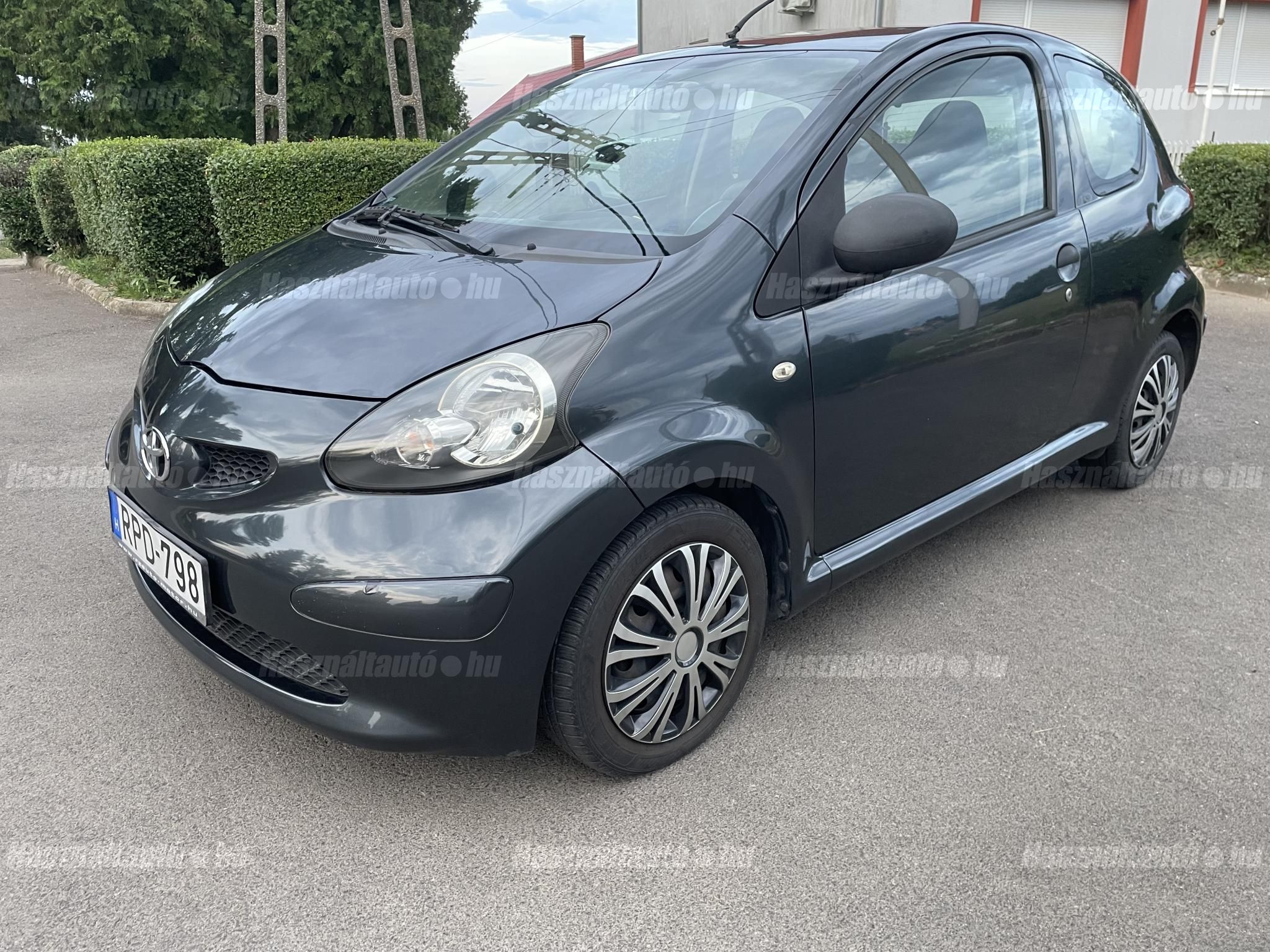 TOYOTA AYGO 2009/2 - 1