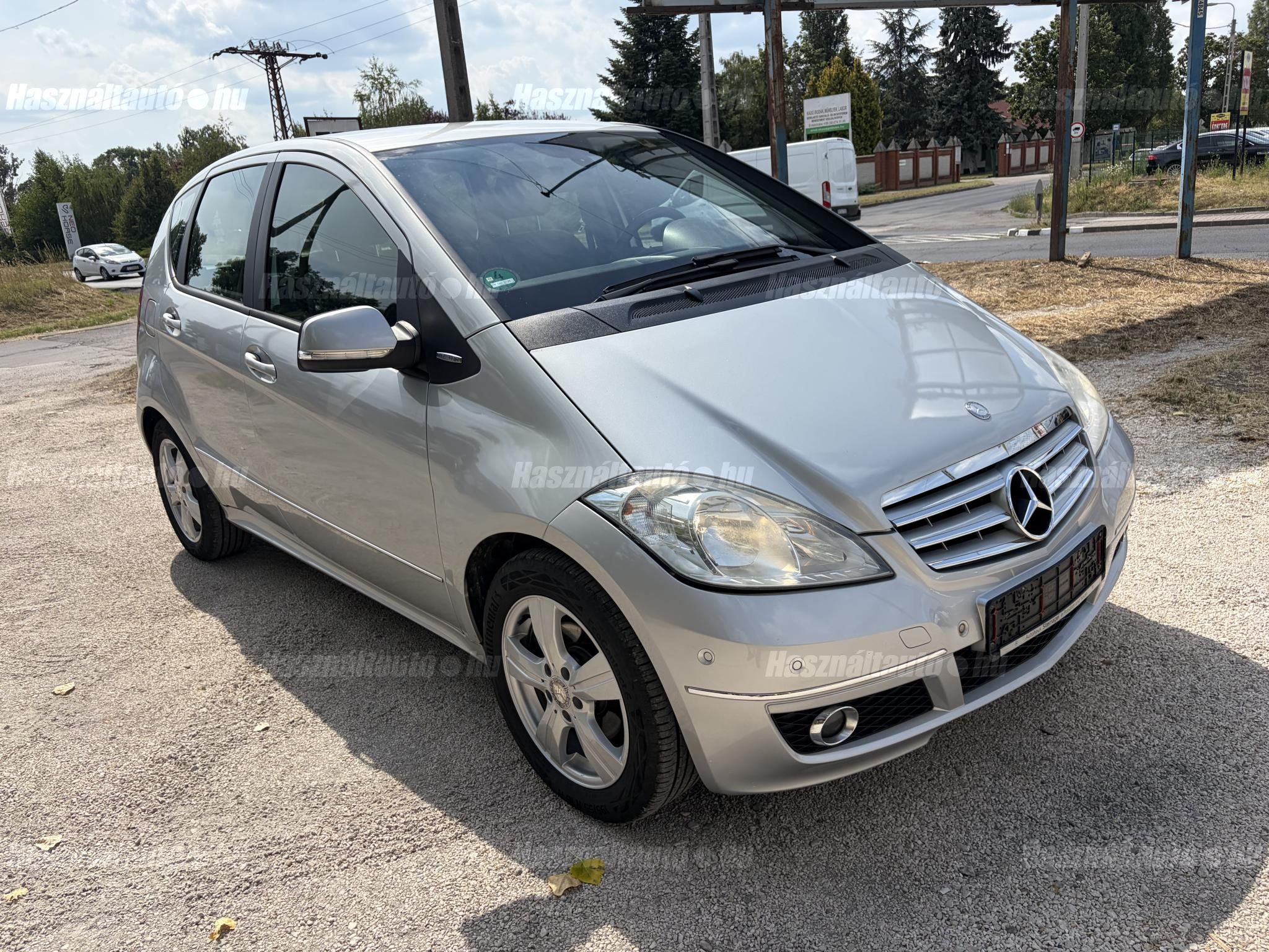 MERCEDES-BENZ A 180 2009/12 - 1