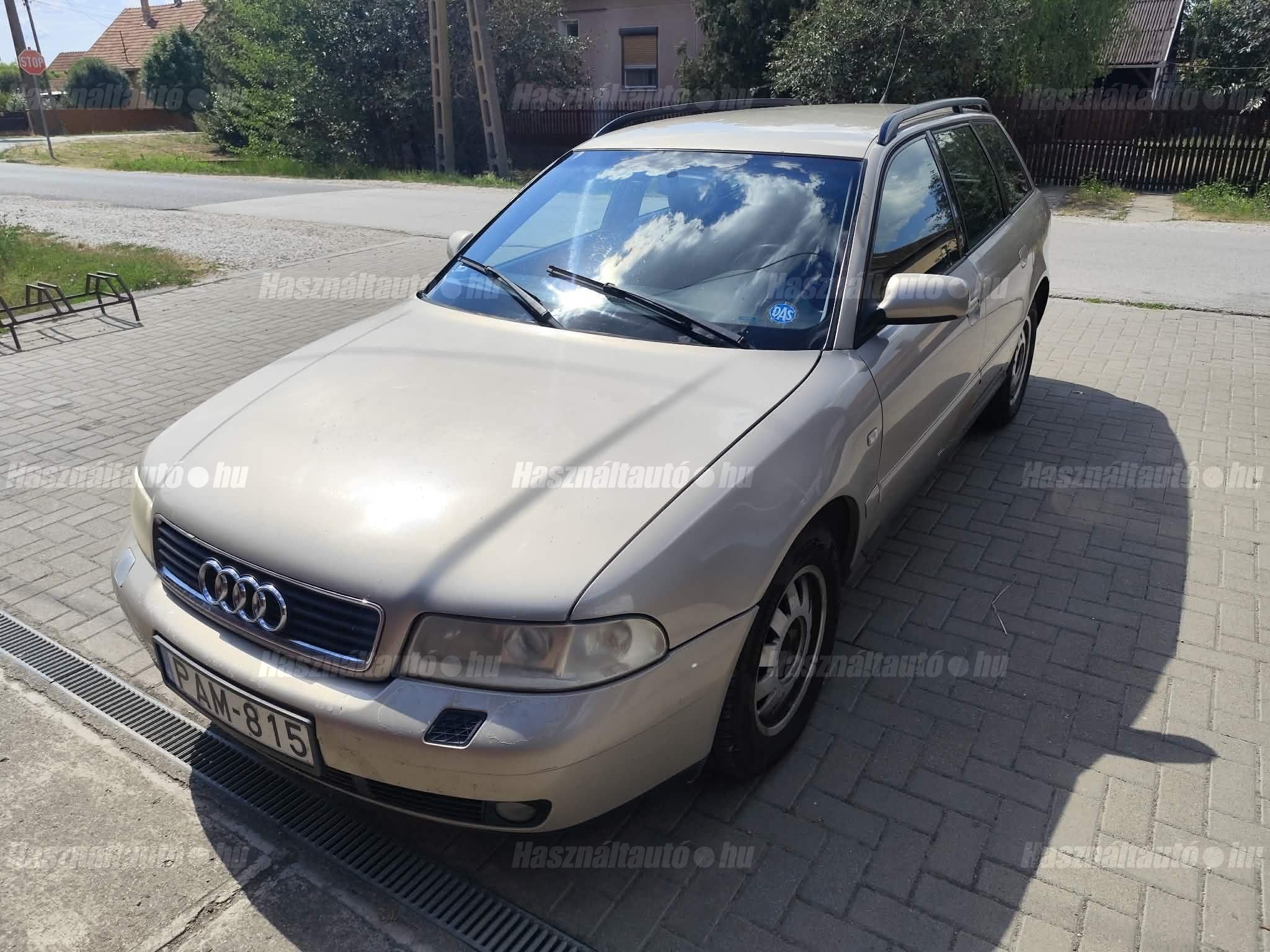 AUDI A4 1999/4 - 1