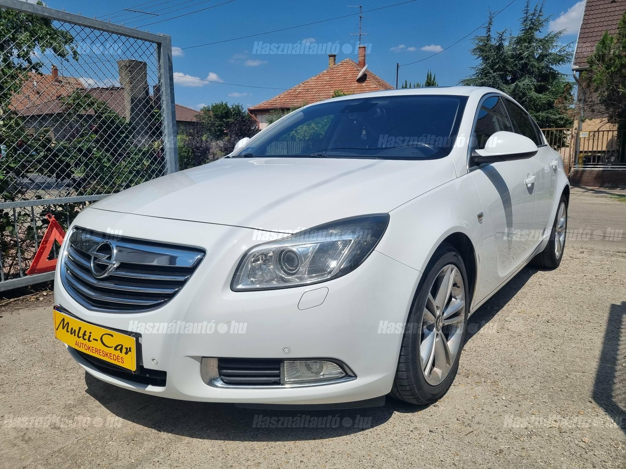 OPEL INSIGNIA 2012/7 - 1