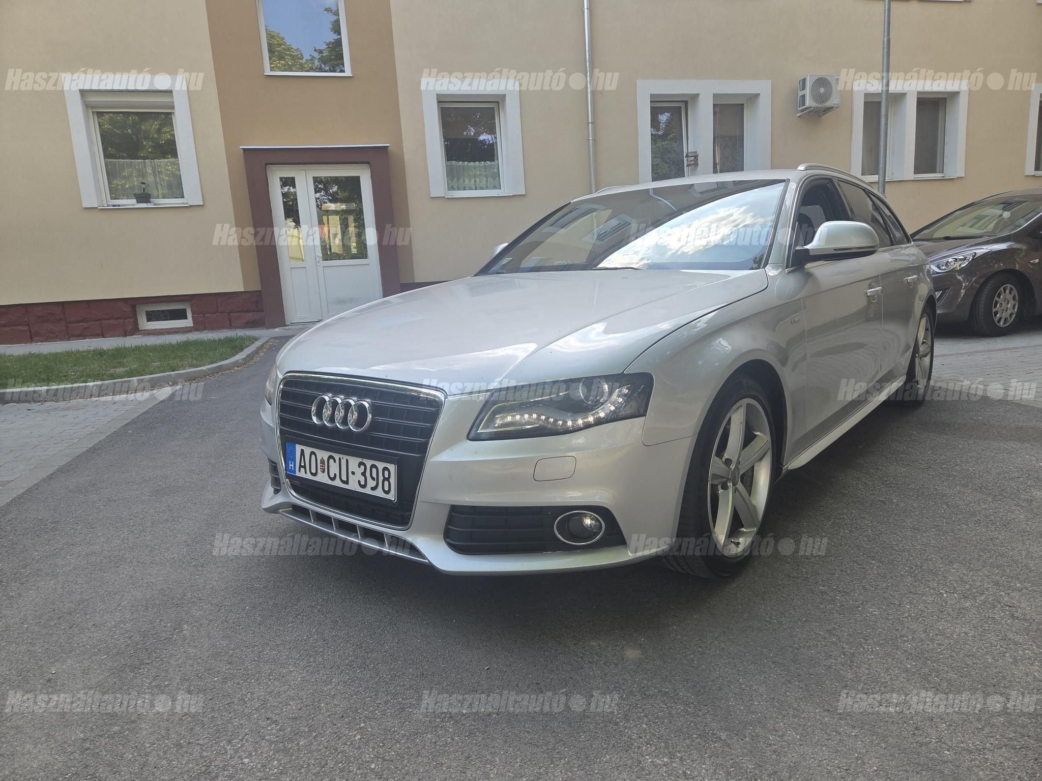 AUDI A4 2008/8 - 1