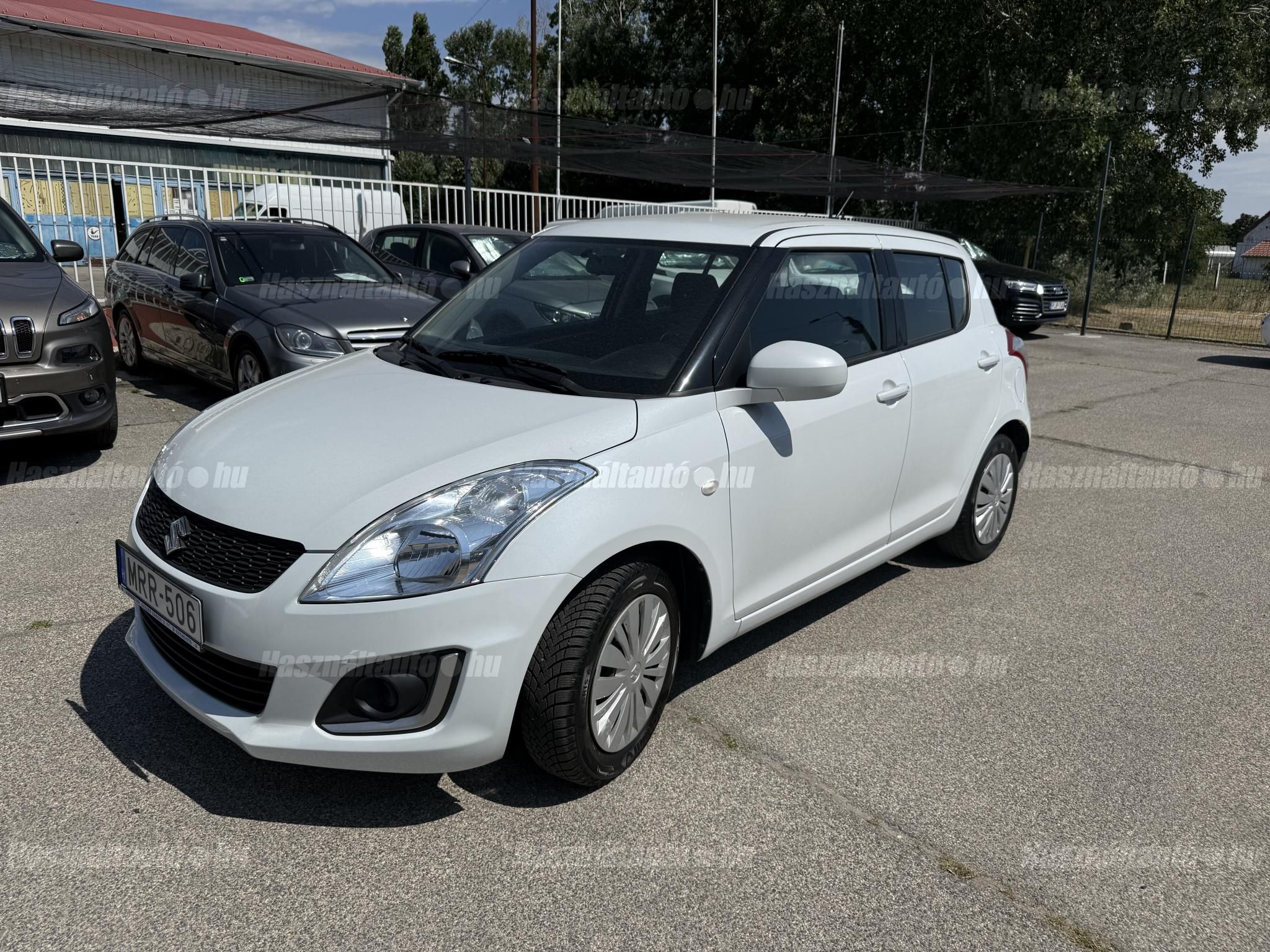 SUZUKI SWIFT 2014/4 - 1