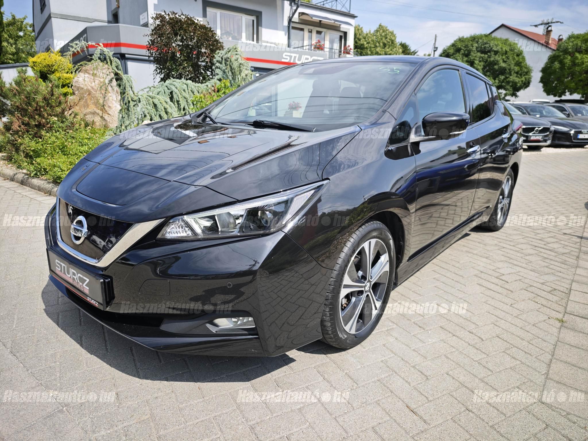 NISSAN LEAF 2020/12 - 1