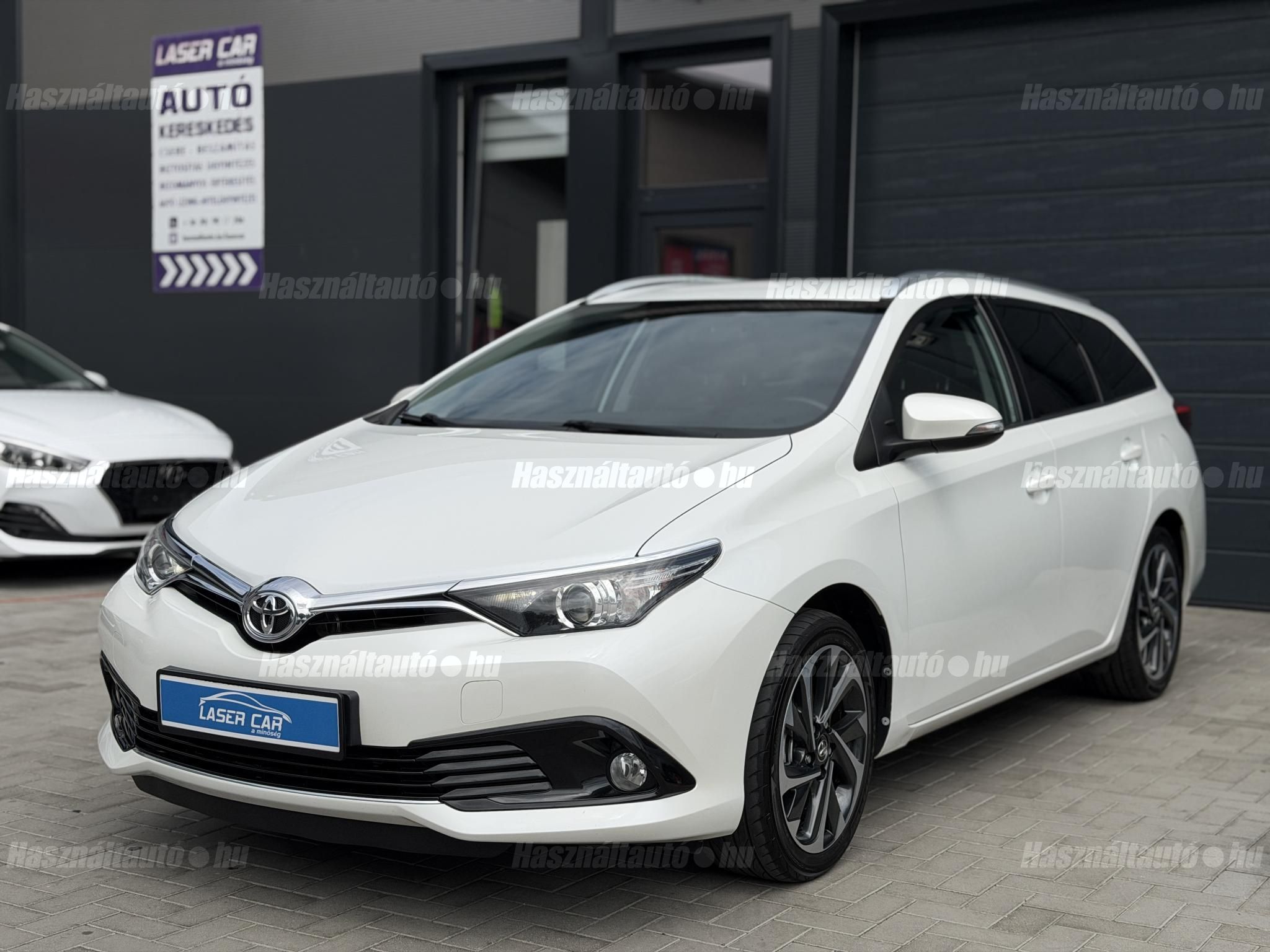 TOYOTA AURIS 2015/9 - 1