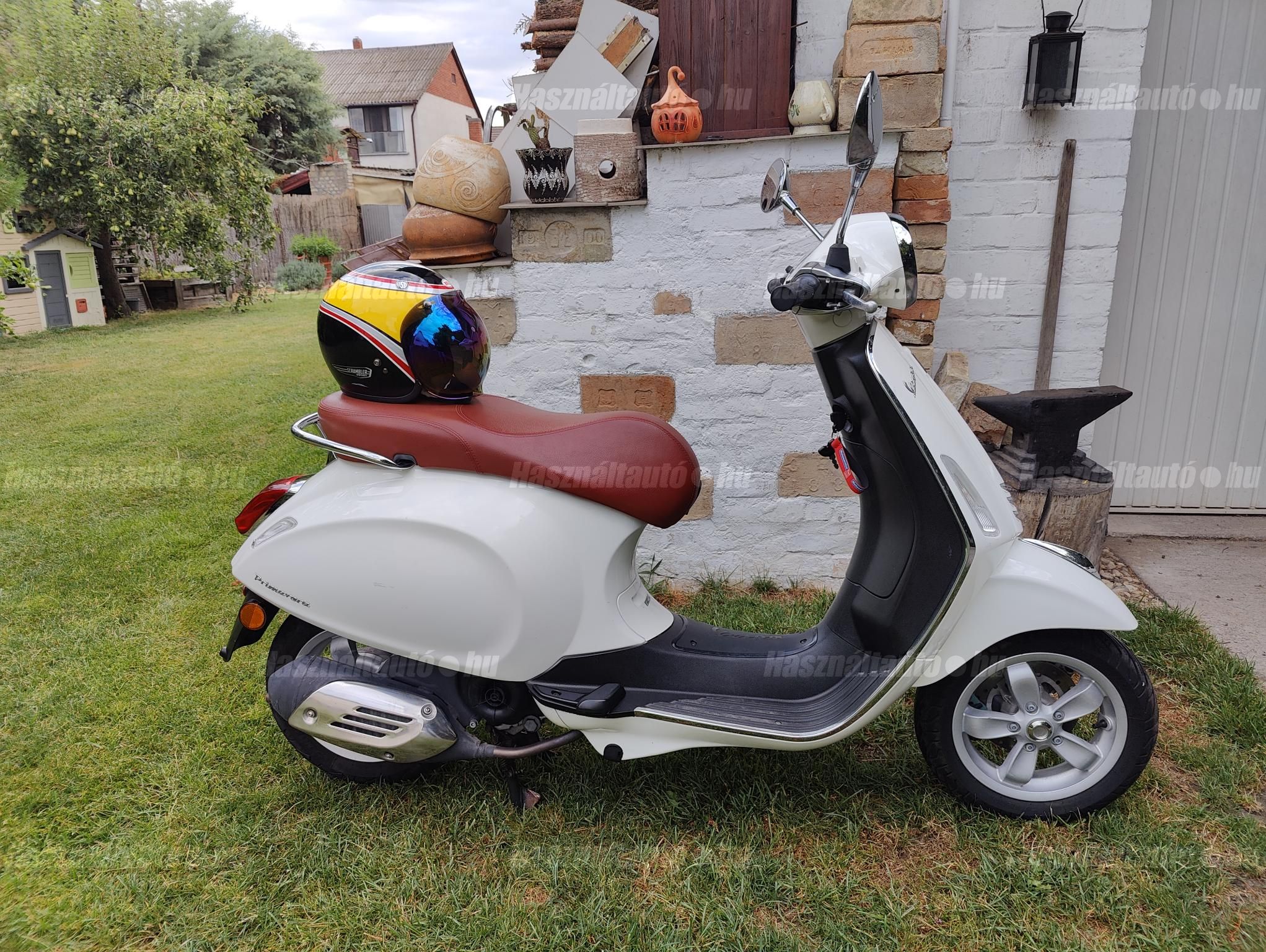 VESPA PRIMAVERA 50 4T 2015 - 1