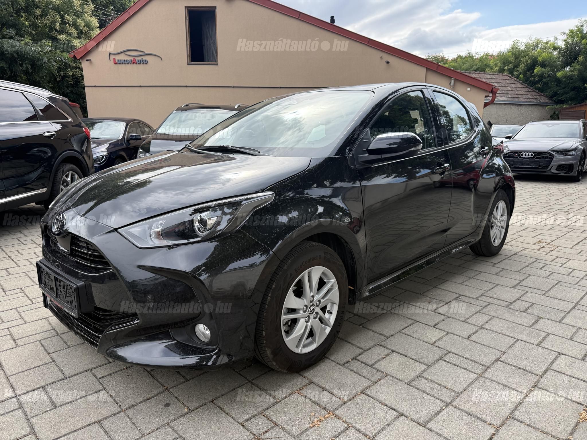 TOYOTA YARIS 2024/11 - 1