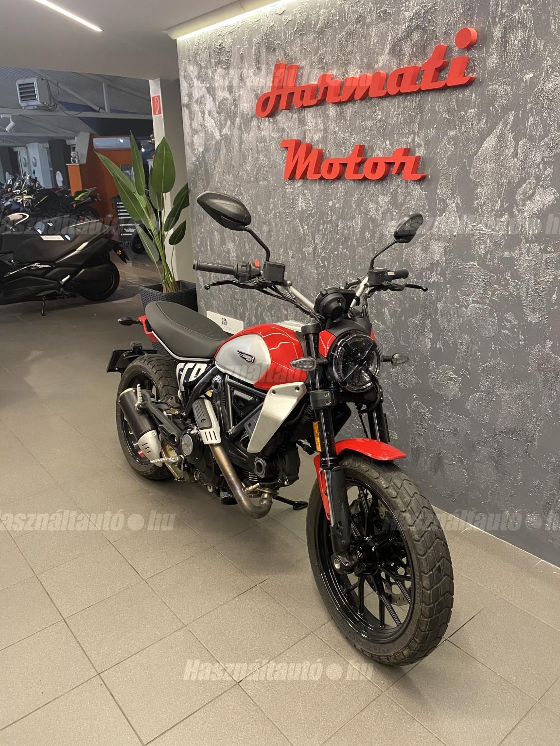 DUCATI SCRAMBLER ICON 2024 - 1