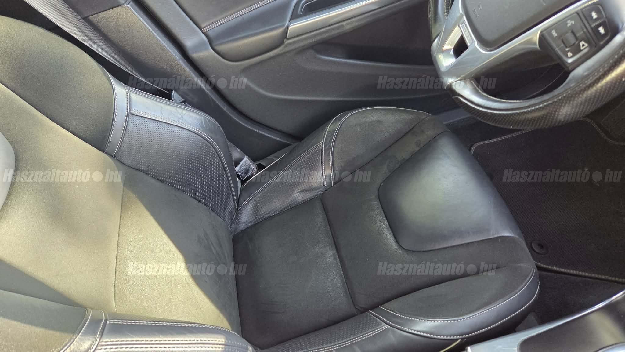 VOLVO V60 2026/7 - 1