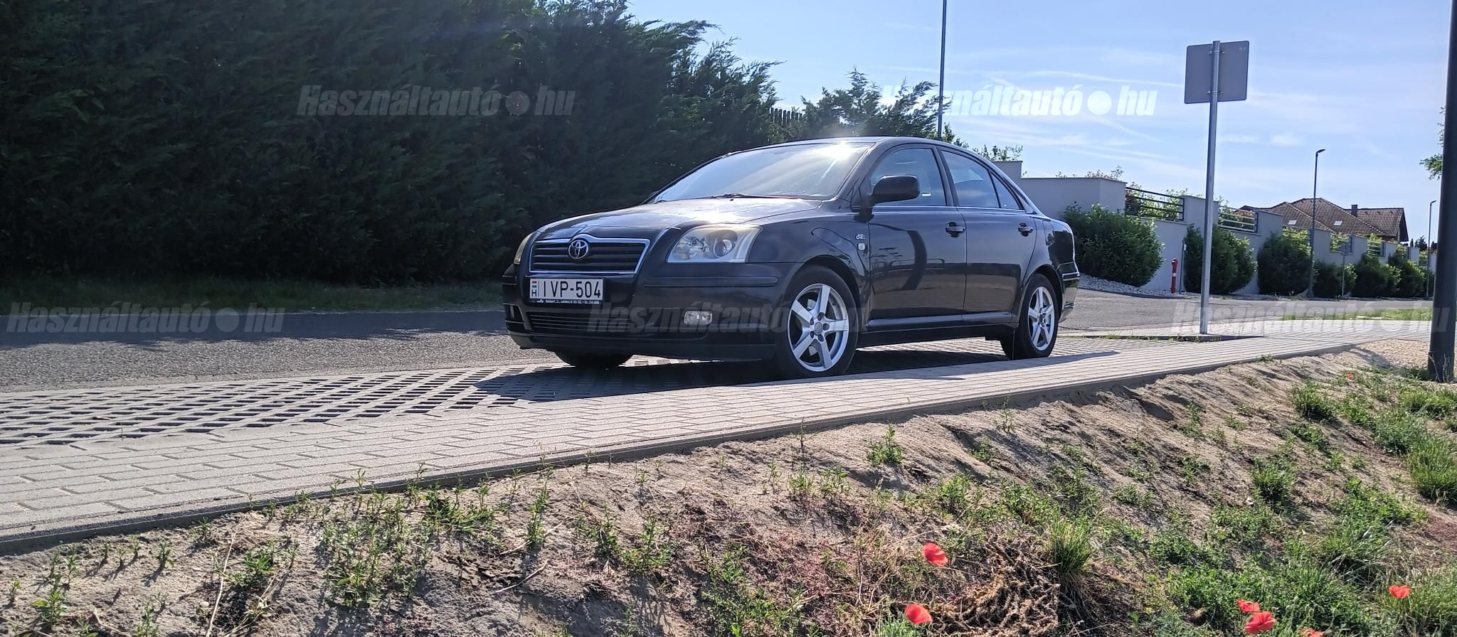 TOYOTA AVENSIS 2003/10 - 1
