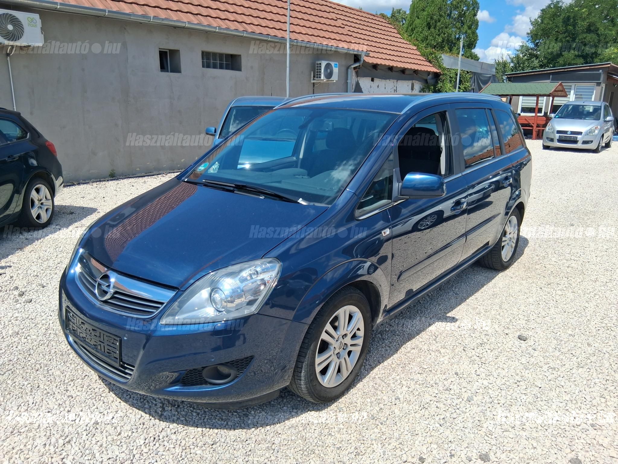 OPEL ZAFIRA B 2012/8 - 1