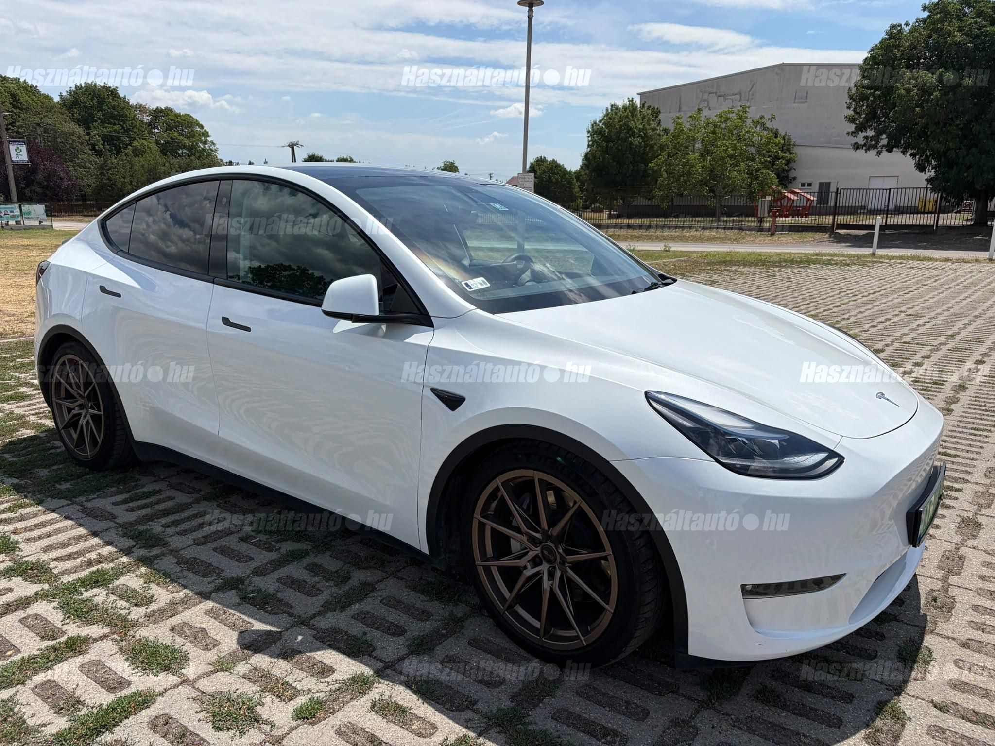 TESLA MODEL Y 2023/1 - 1