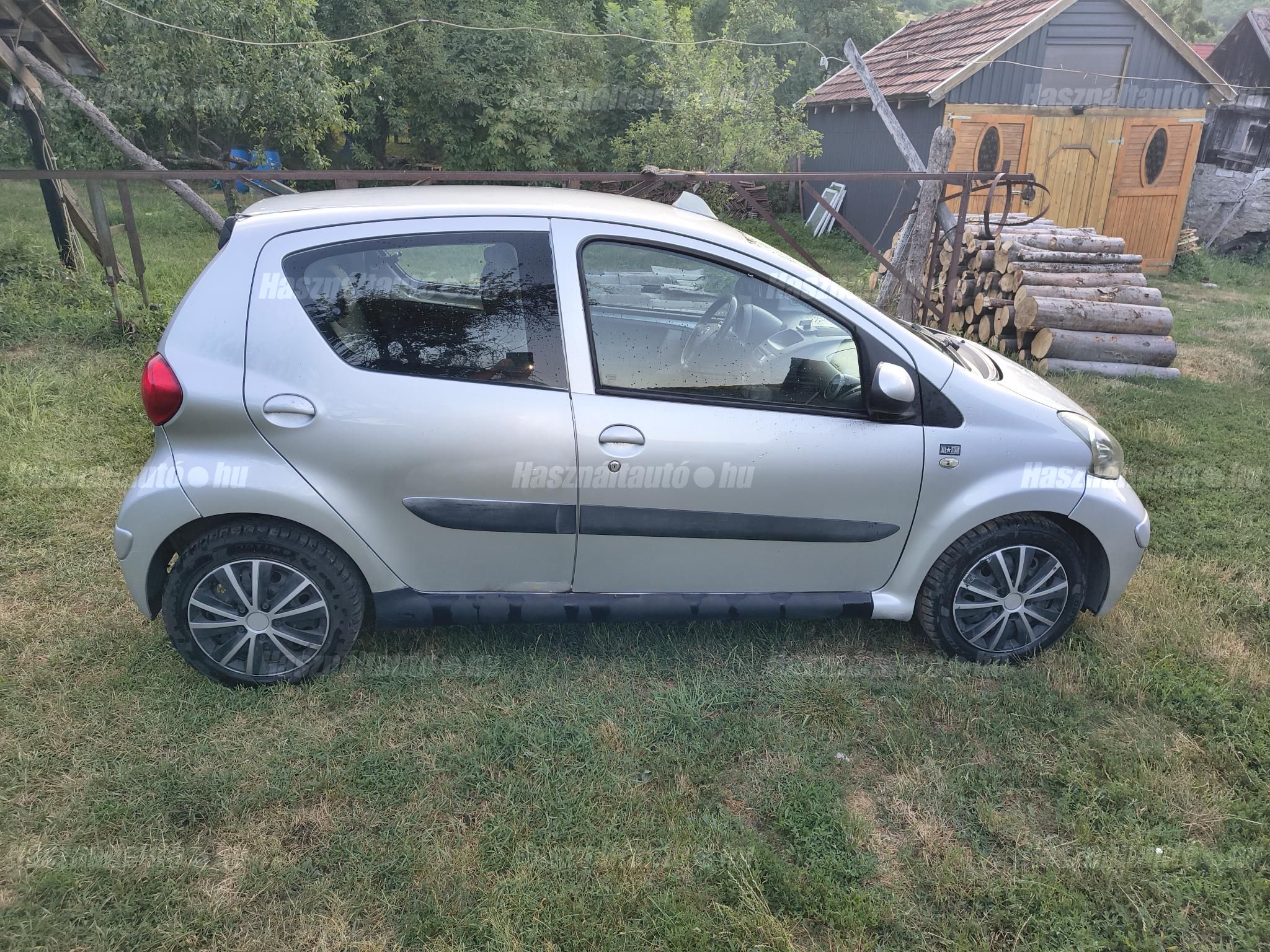 TOYOTA AYGO 2006/6 - 1